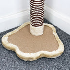 Kratzbaum mit Fellpfote