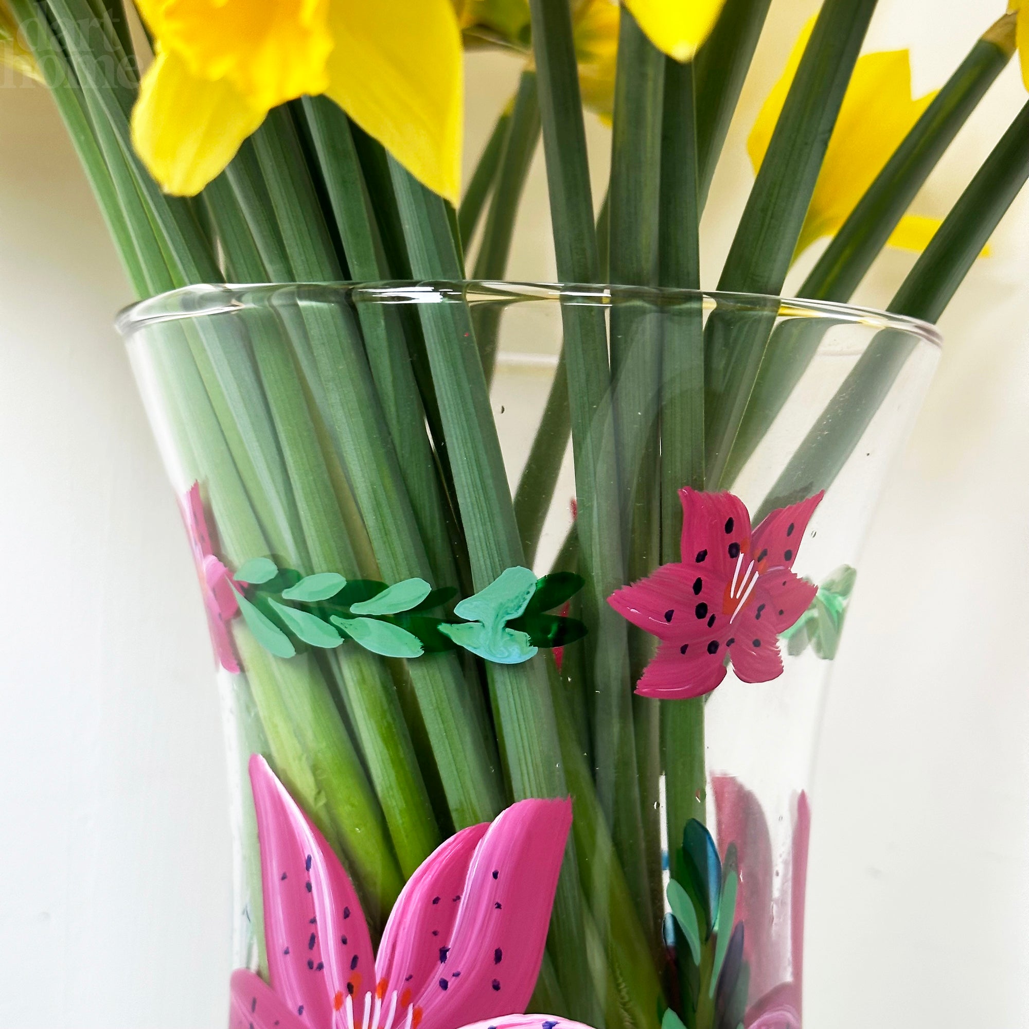 Handbemalte rosa Lilienvase aus Glas