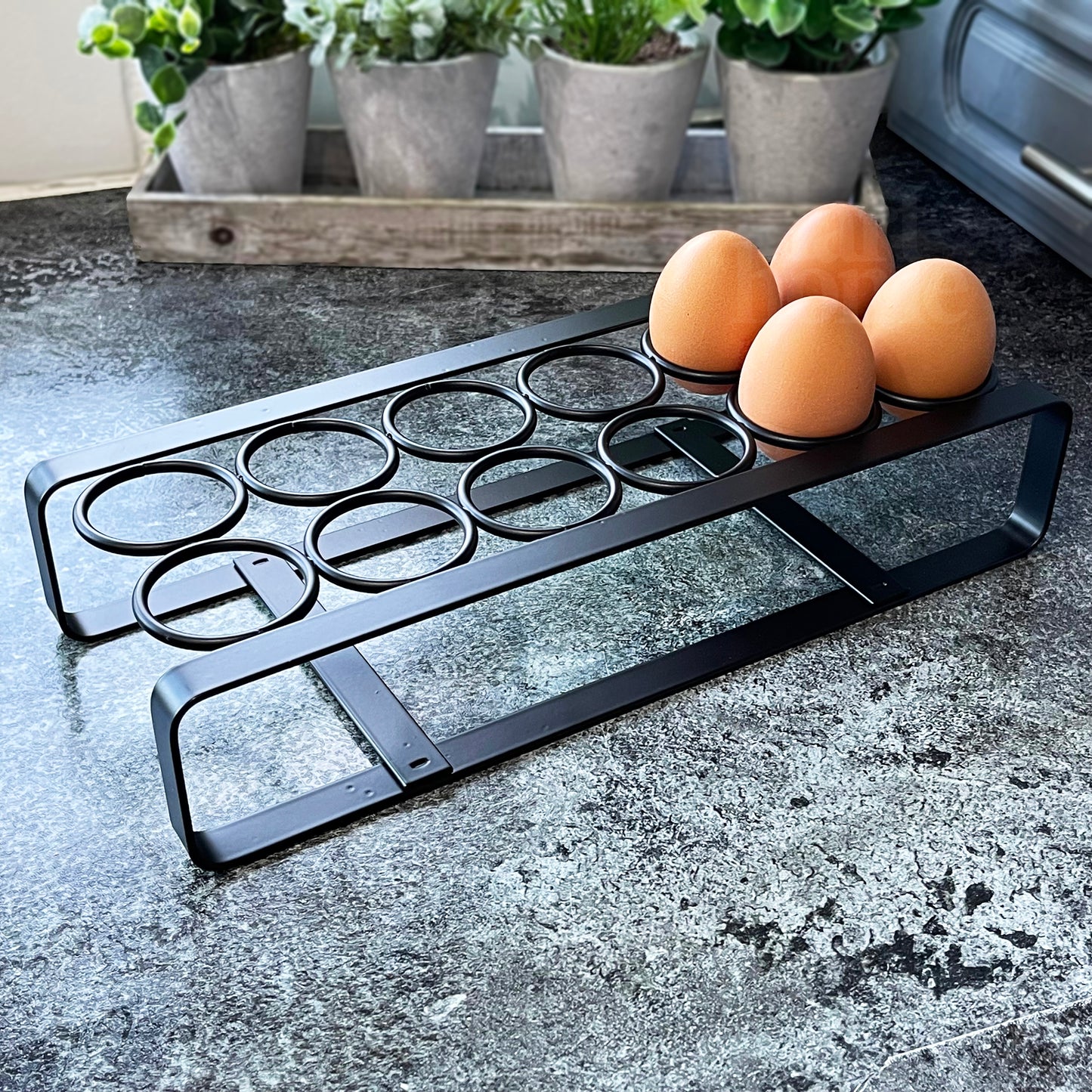 Black Iron 12 Egg Rack