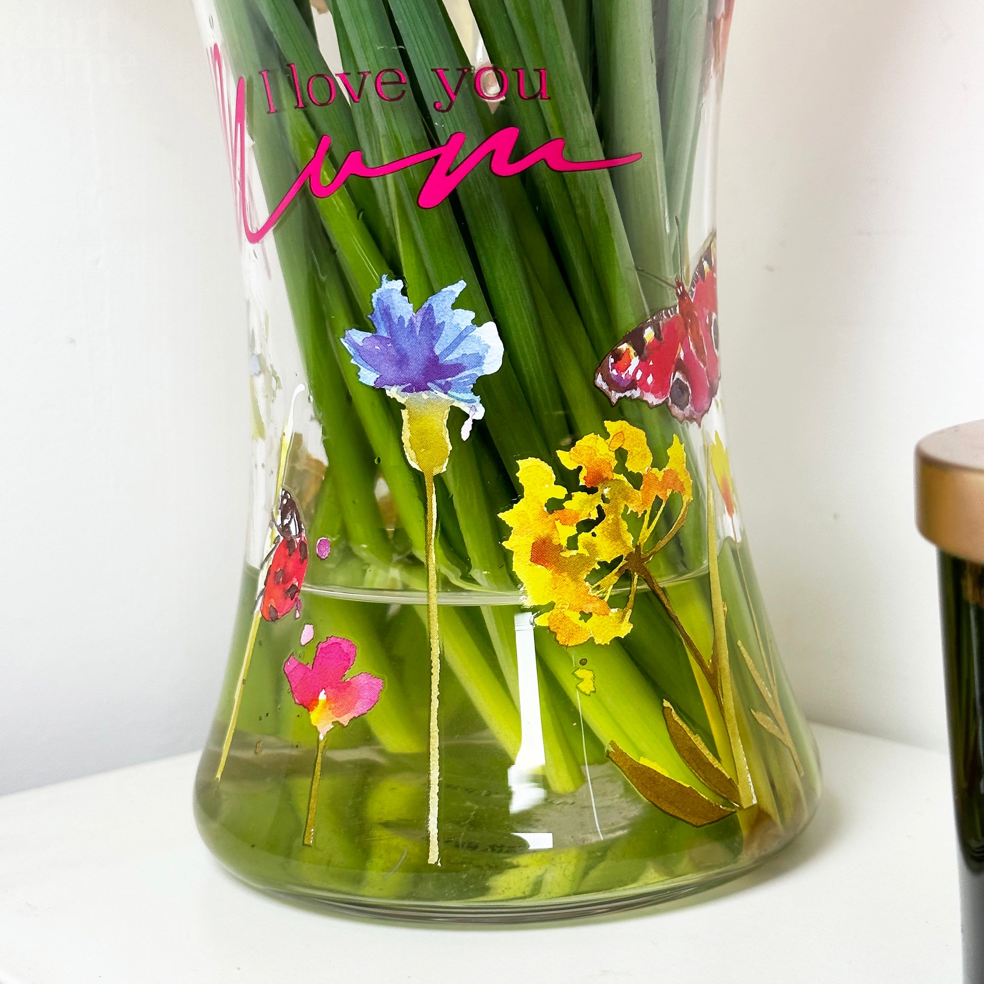 Hand Painted Glass I Love You Mum Vase