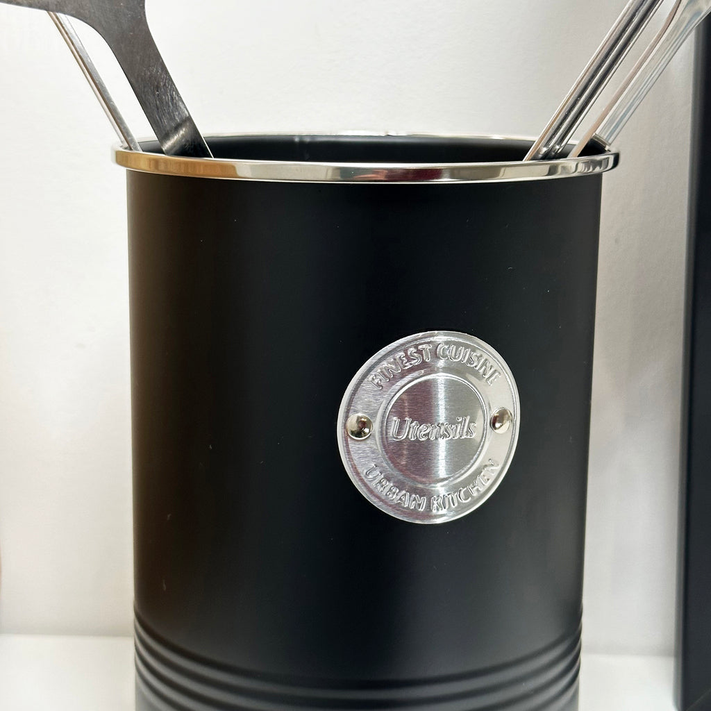 Utensilienhalter aus mattschwarzem Metall