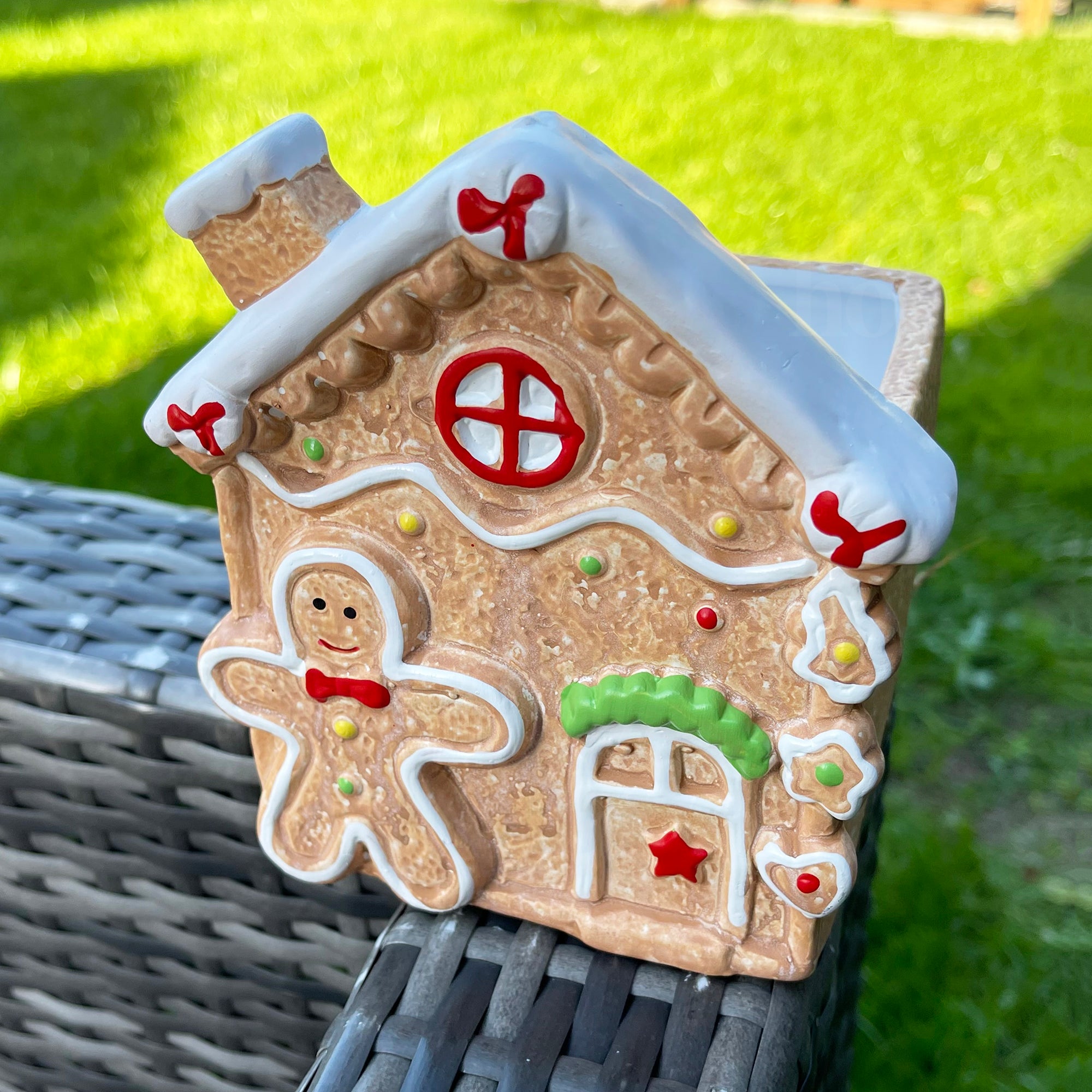 Christmas Gingerbread House Plant Pot