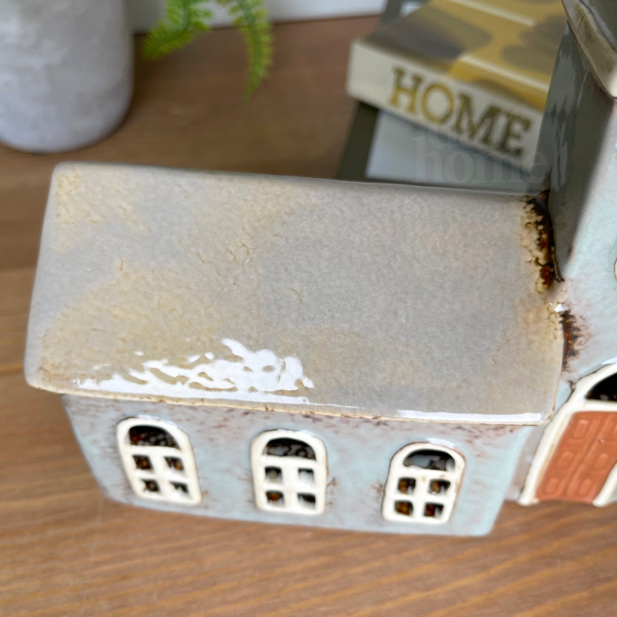 Church House Tea Light Holder
