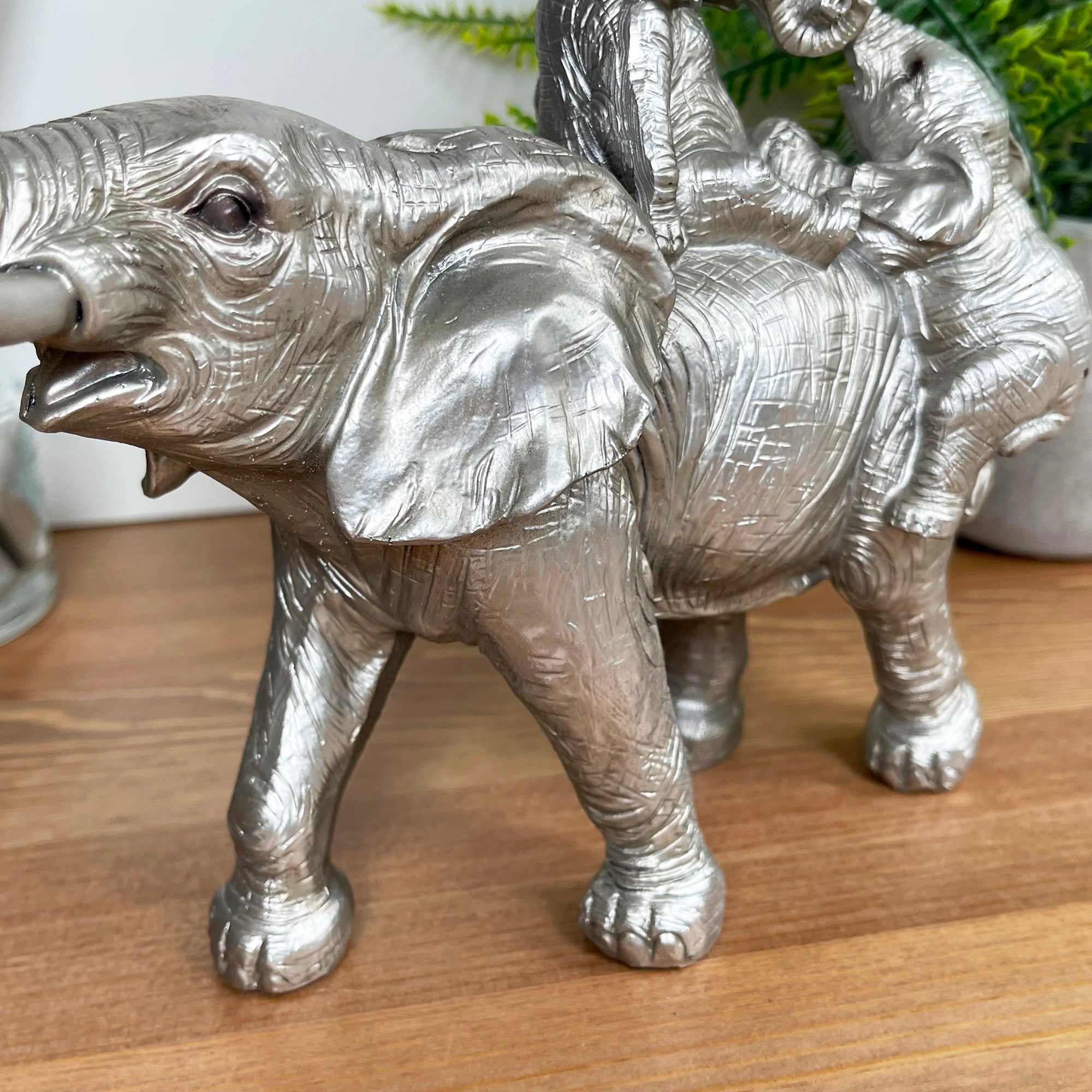 Silver Elephant With Calves Ornament