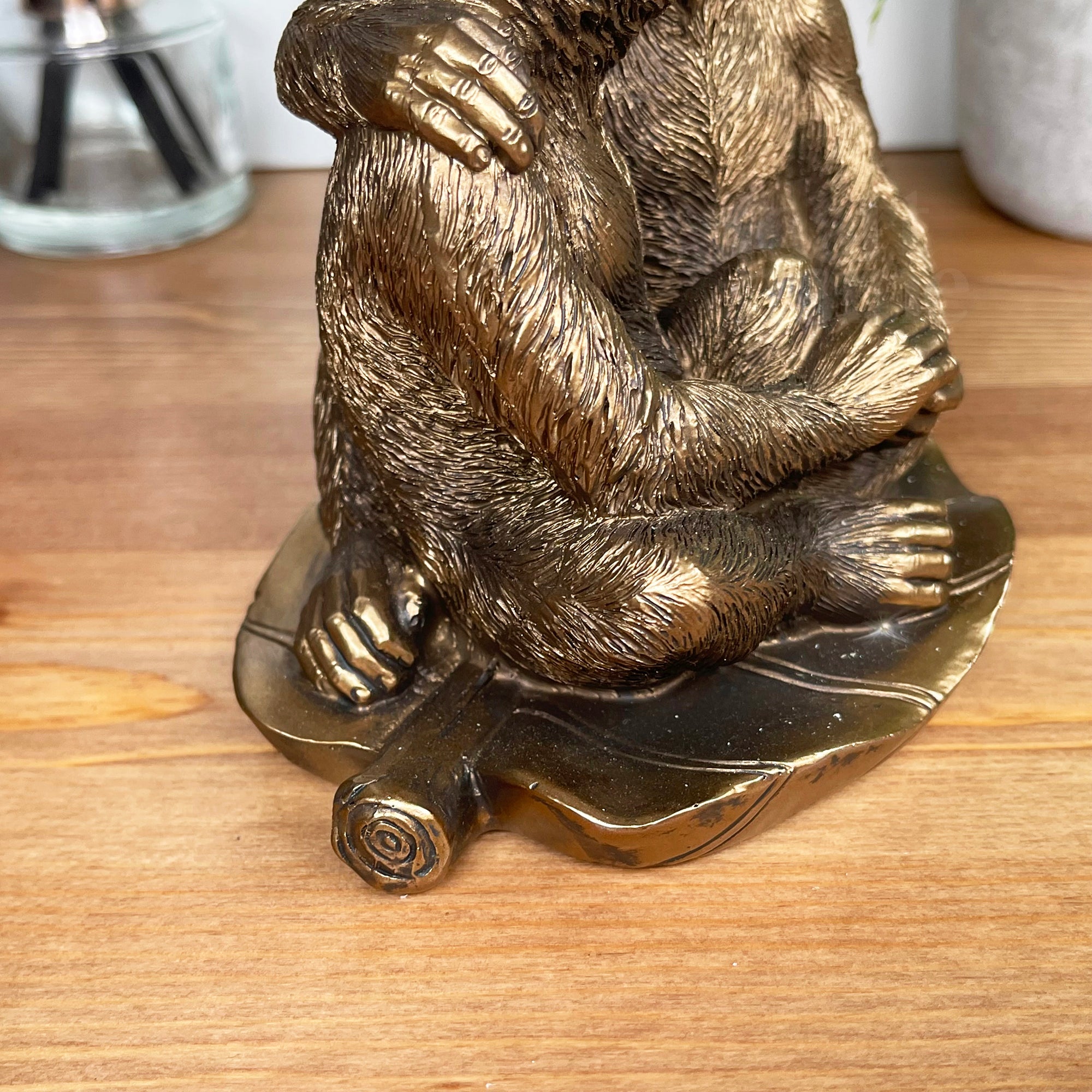 Bronze Romantic Monkey Couple Figurine