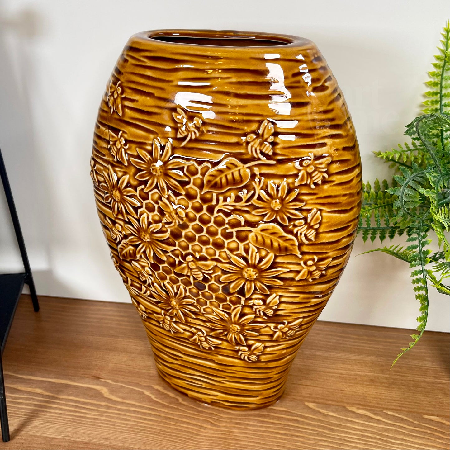 Goldene Bienenvase aus Keramik