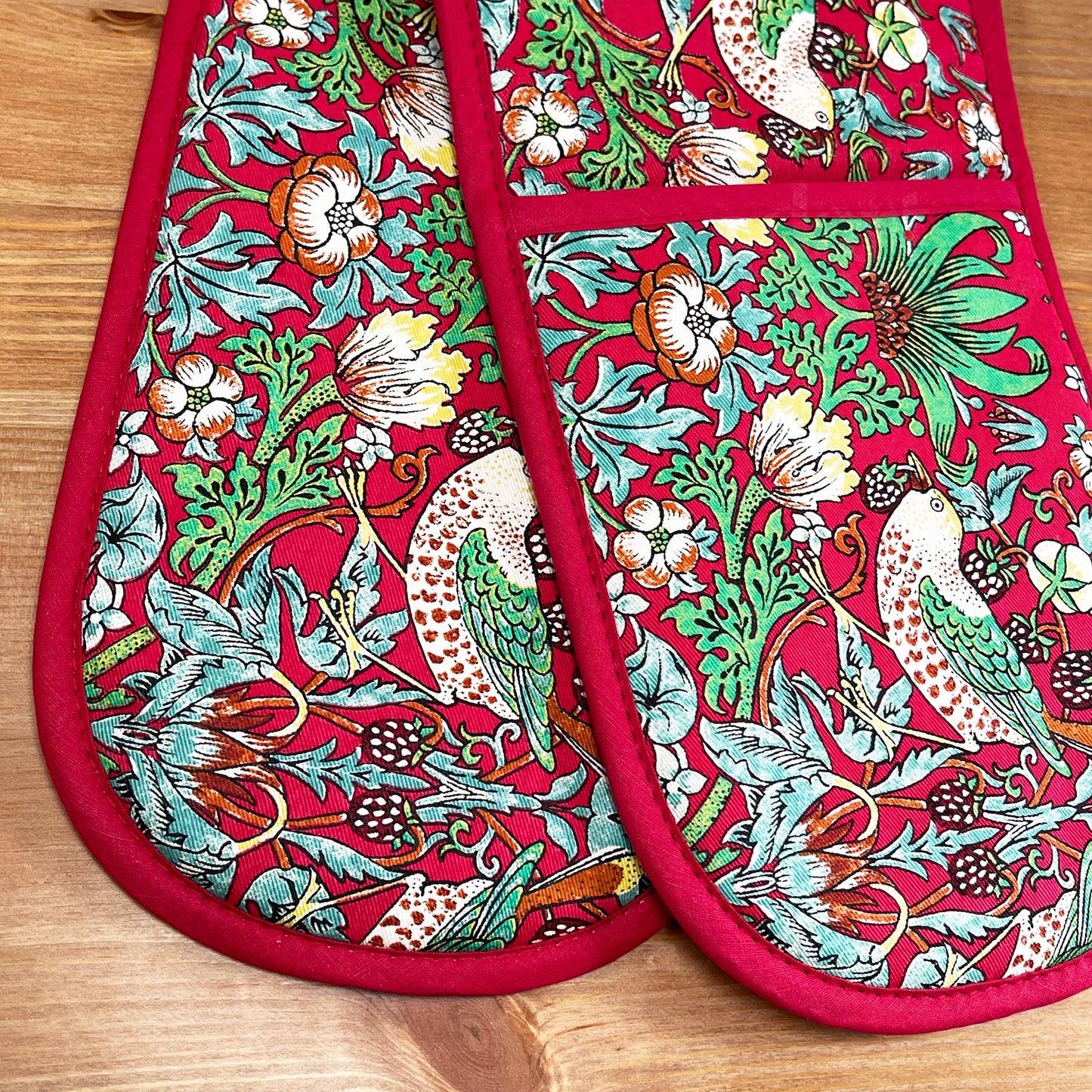 William Morris Strawberry Thief Double Oven Glove