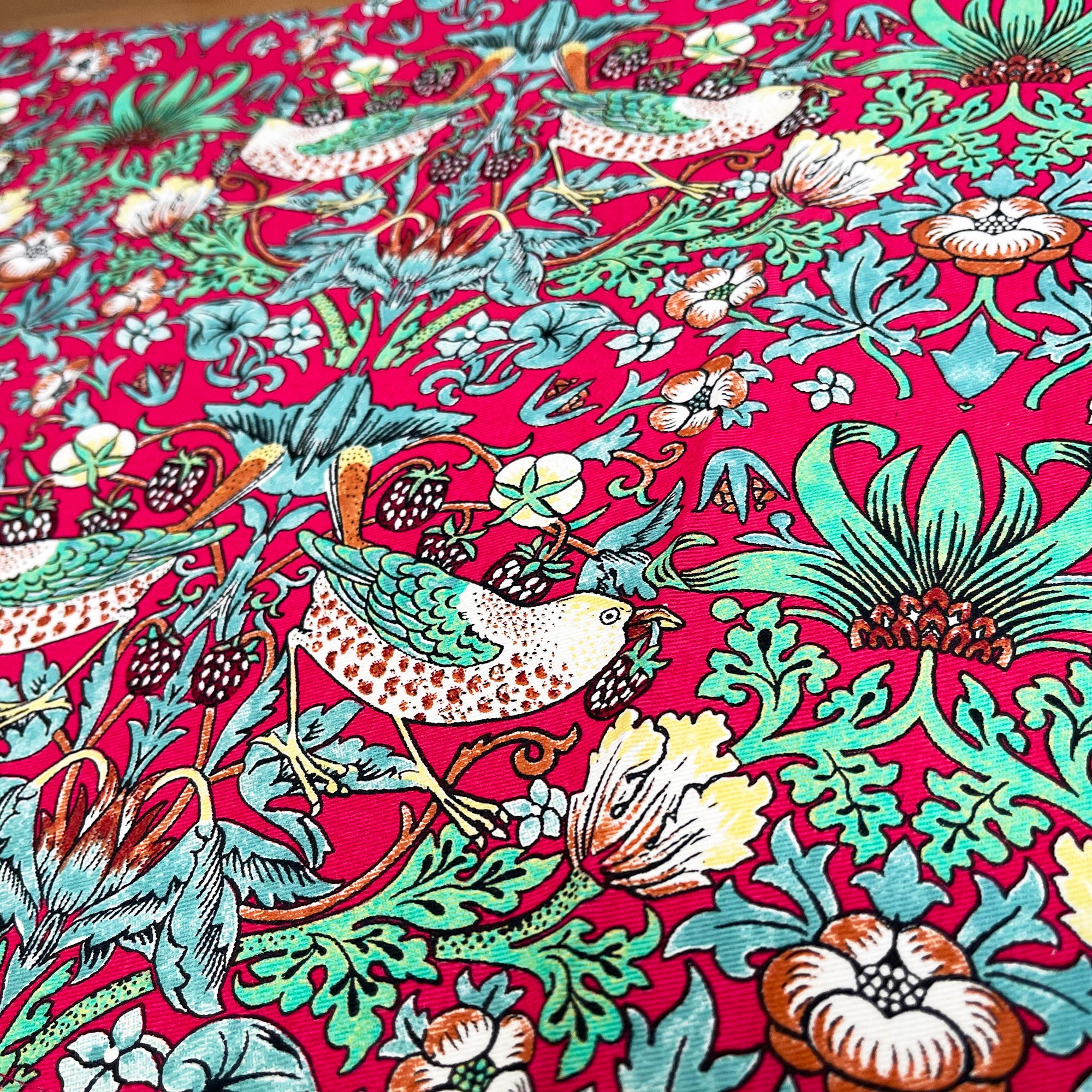 William Morris Strawberry Thief Geschirrtuch-Ofenhandschuh-Set