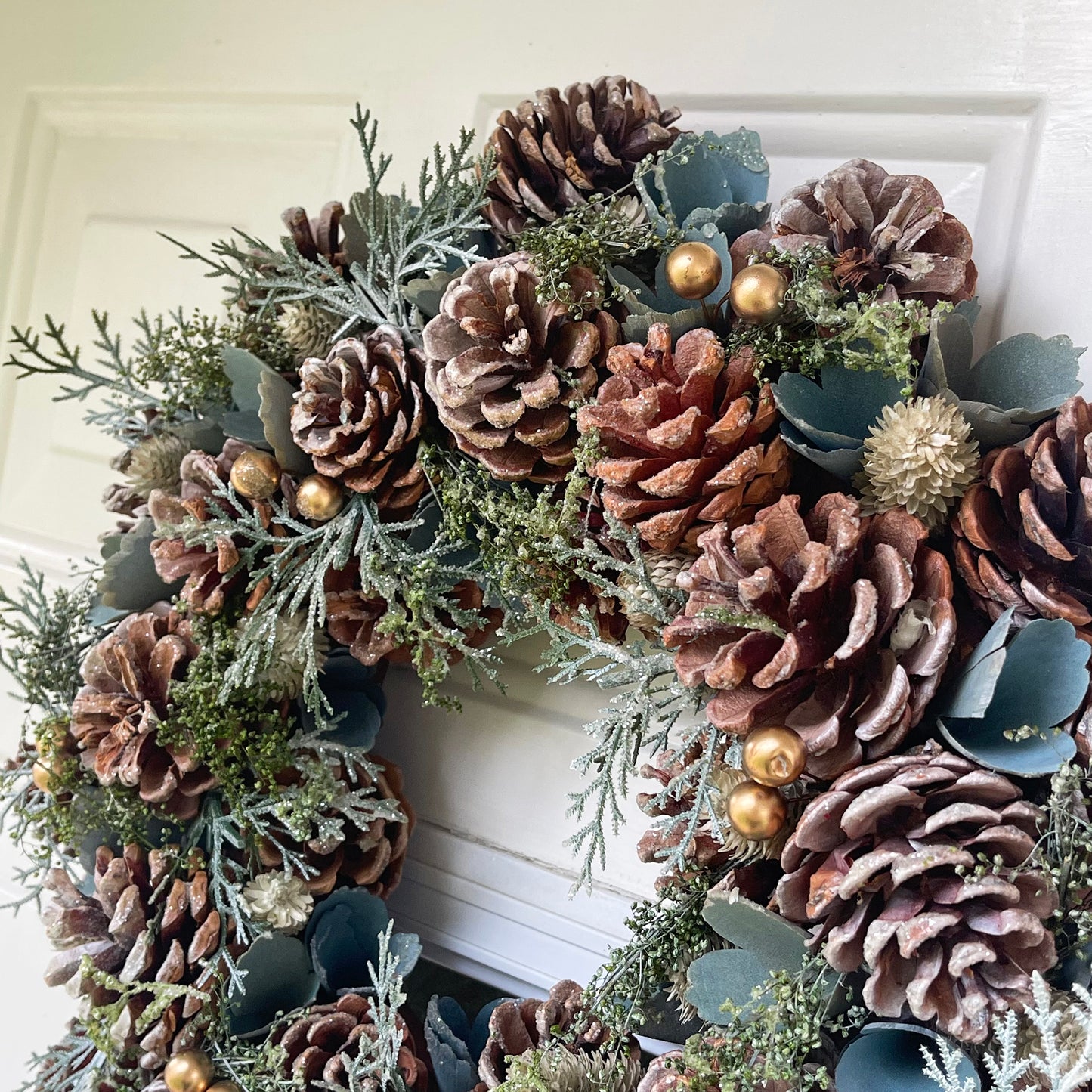 Pinecone Christmas Wreath 35cm