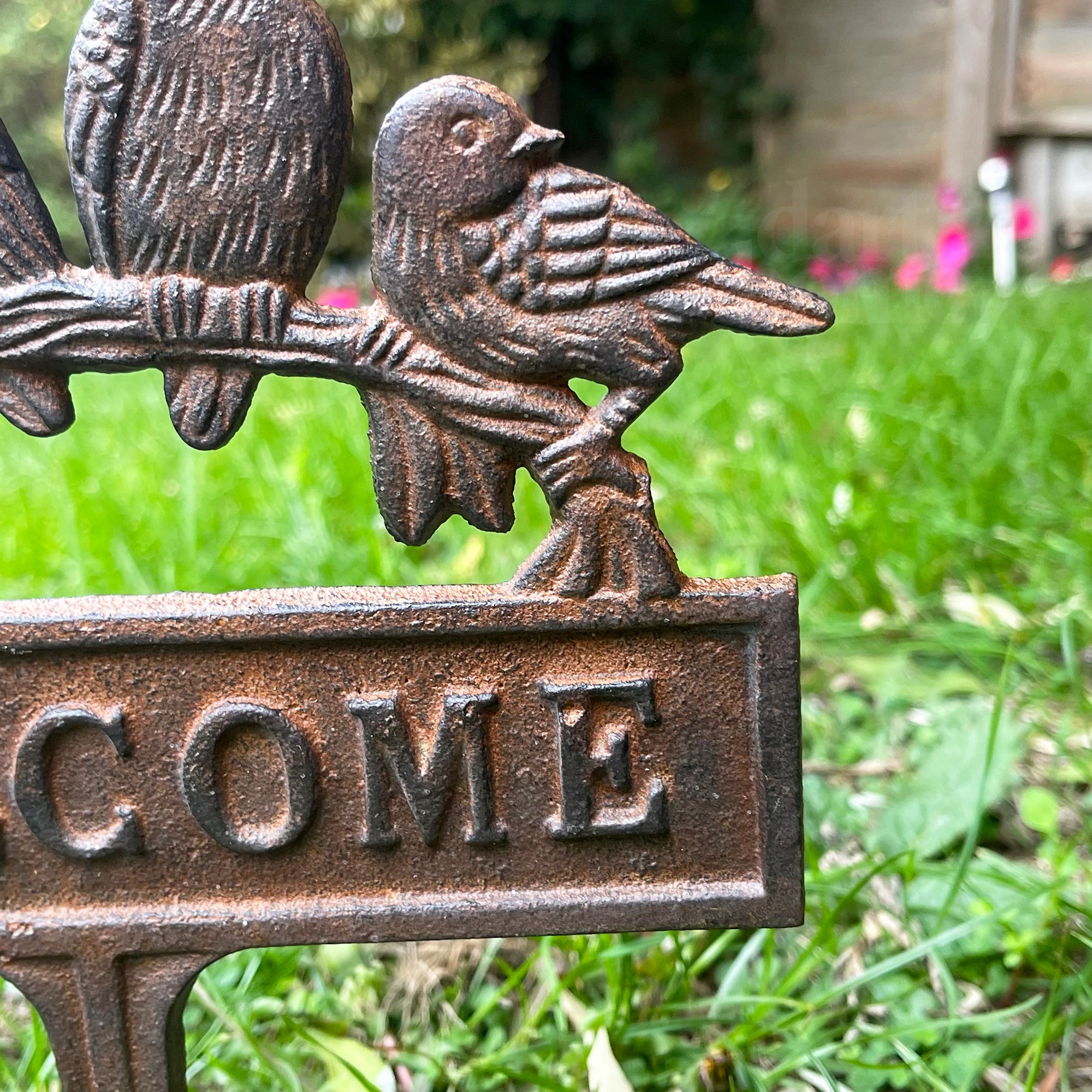 Cast Iron Birds Welcome Sign With Spike