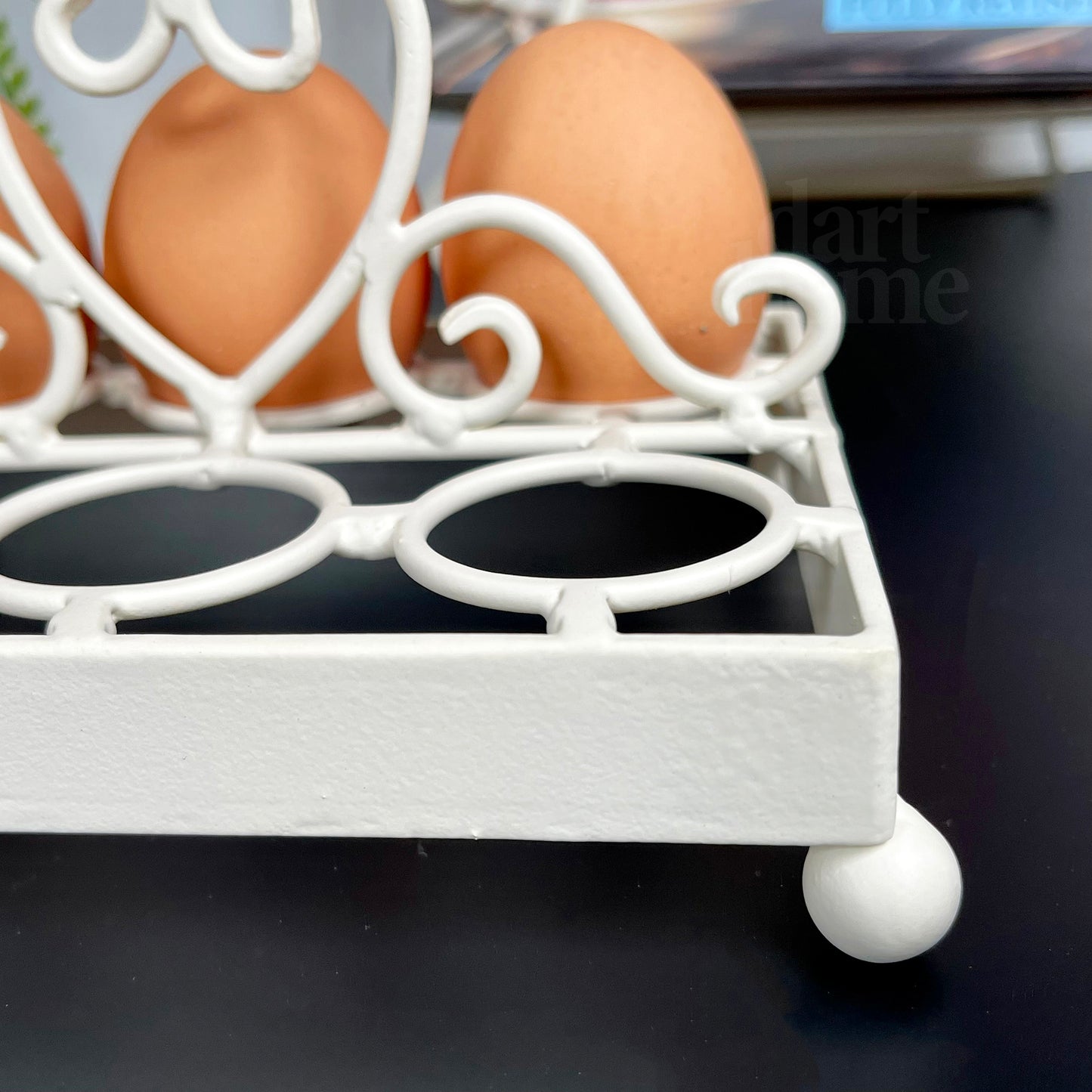 Ivory Love Heart 6 Egg Holder