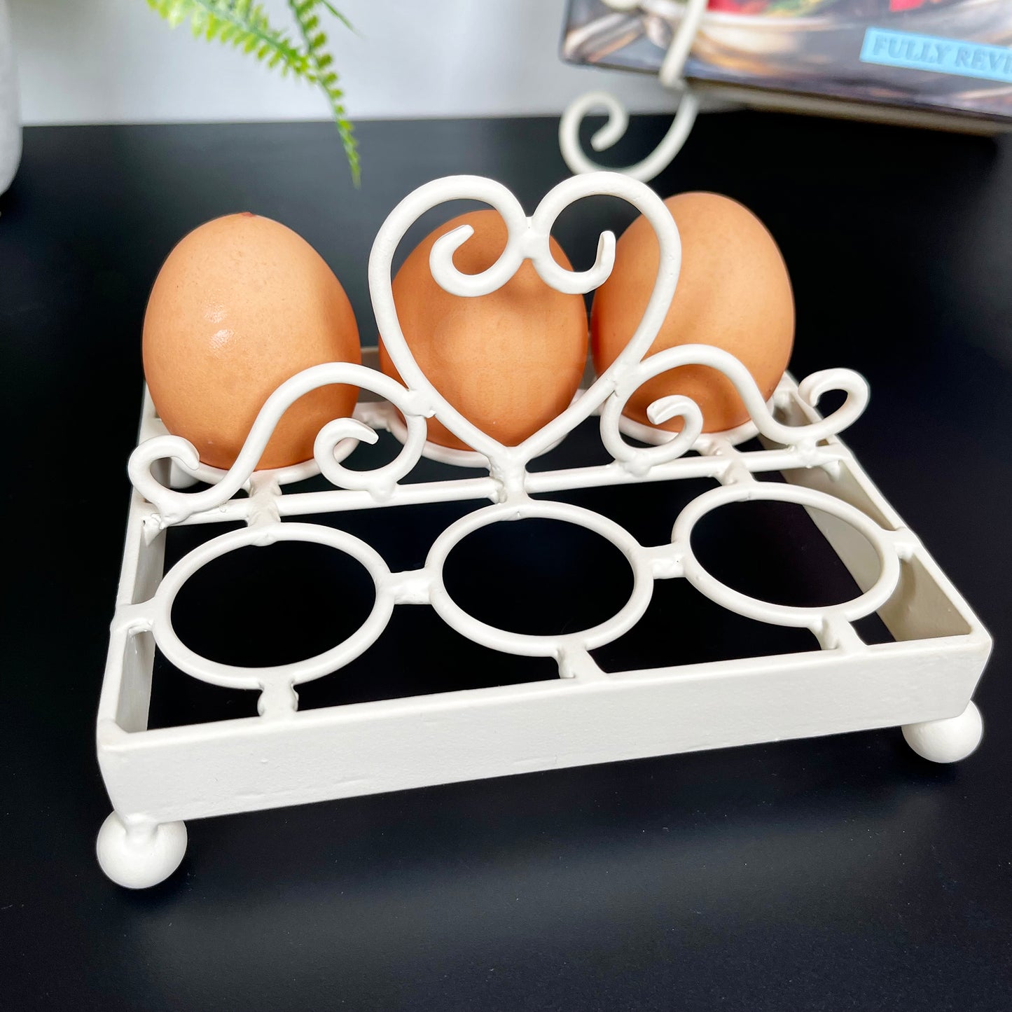 Ivory Love Heart 6 Egg Holder