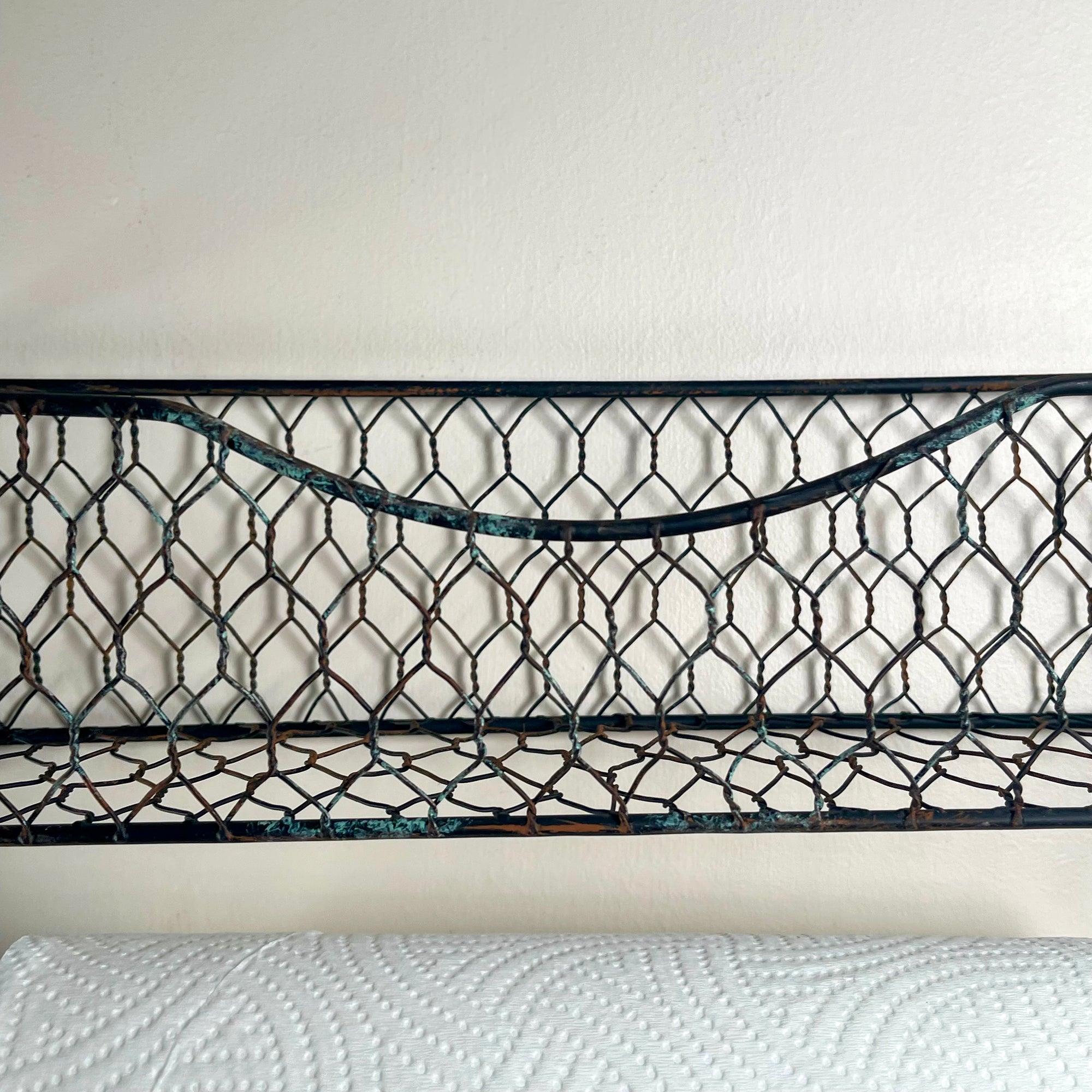 Rustic Wire Metal Wall Shelf With Towel Rail