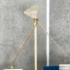 Blaue Bootshäuser aus Holz als Ornament