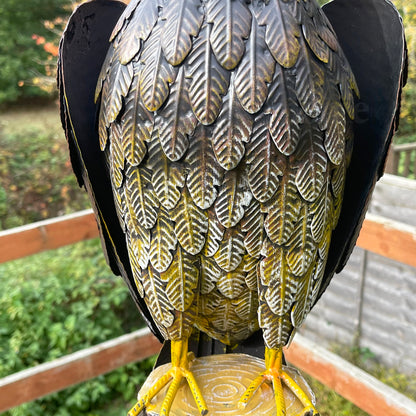 Große Falken-Gartenstatue aus Metall, groß