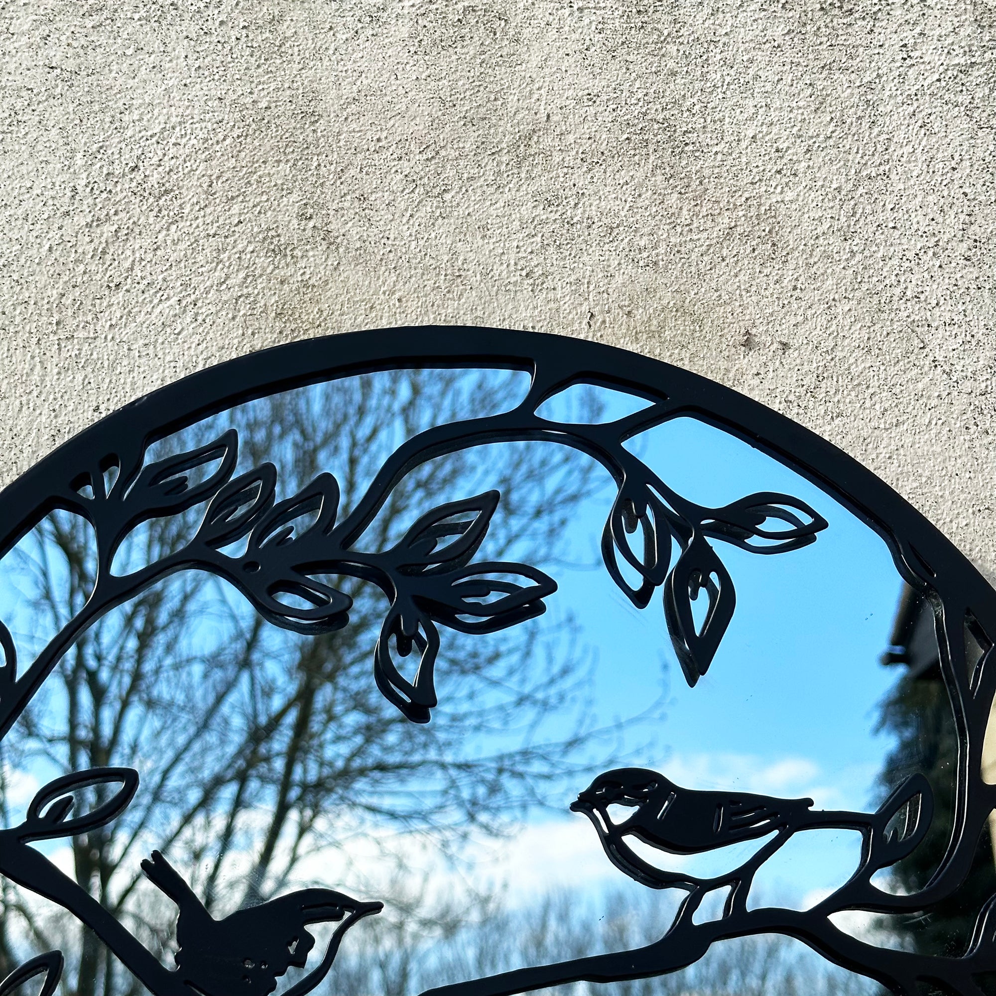 Schwarze Vögel auf Ast, verspiegelte Wandkunst, 45 cm