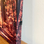 Rechteckige LED-Leinwand im Herbstwald