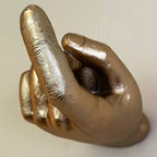 Goldene „Come Here“-Hand-Wanddekoration
