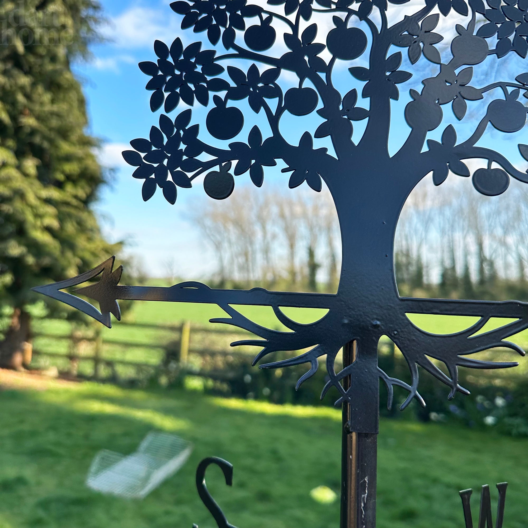 Apfelbaum-Silhouette-Wetterfahne