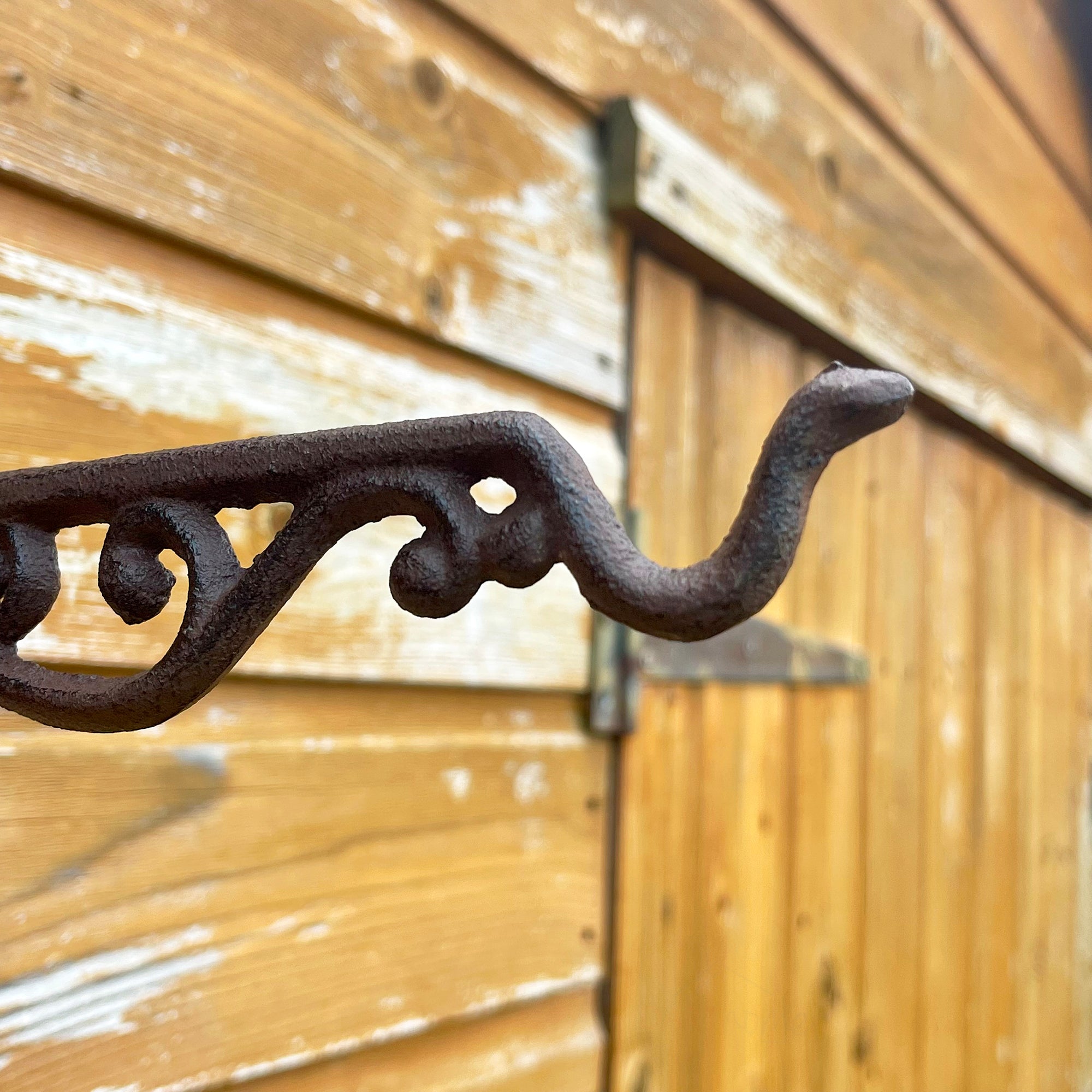 Victorian Cast Iron Shelf Bracket 24cm