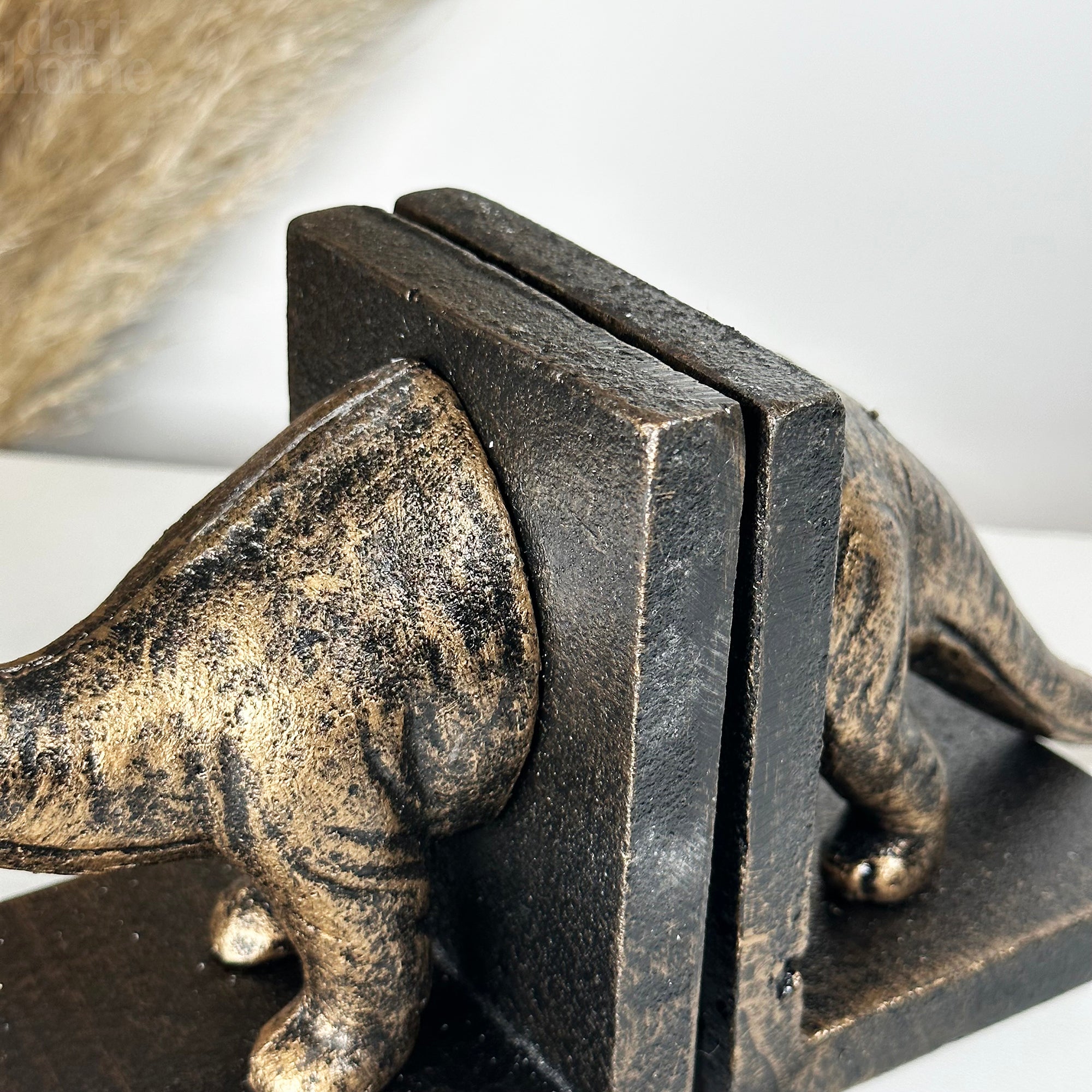 Brontosaurus-Buchstützen aus Gusseisen und Bronze