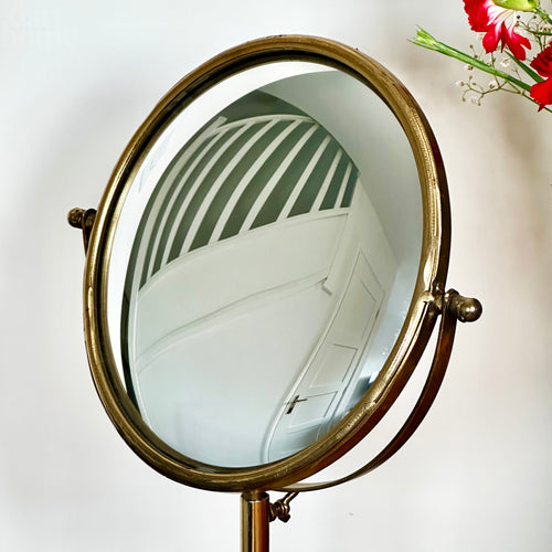 Goldfarbener, konvexer, verstellbarer Tischspiegel