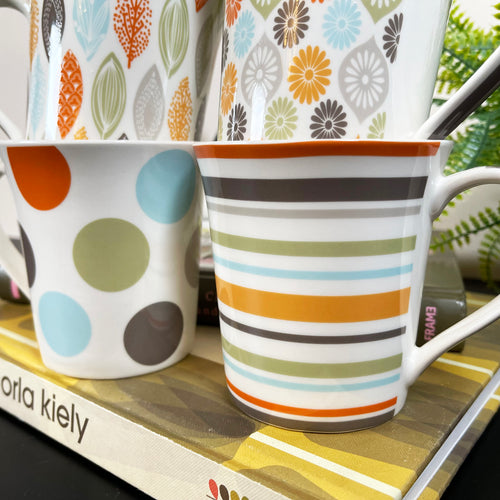 Bone China-Set mit 4 Tassen mit Pastellgrafiken, 380 ml