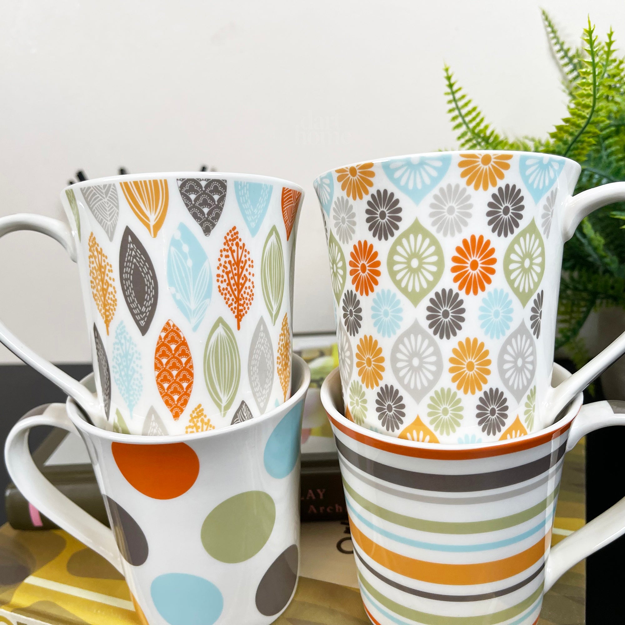 Bone China Set Of 4 Pastel Graphics Mugs 380ml