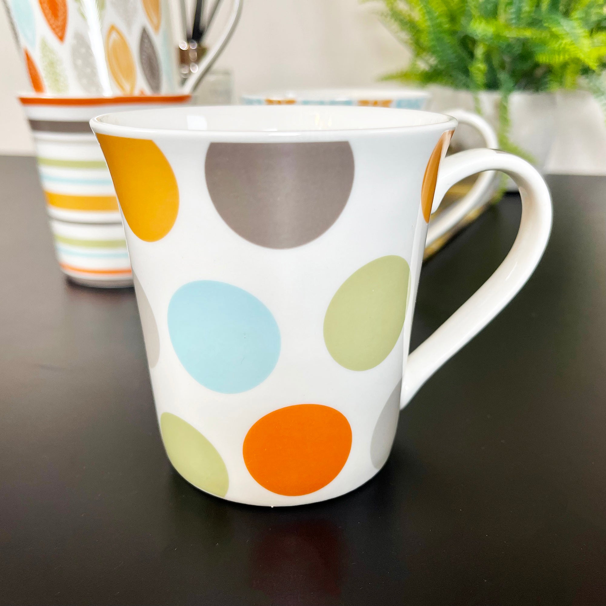 Bone China Set Of 4 Pastel Graphics Mugs 380ml
