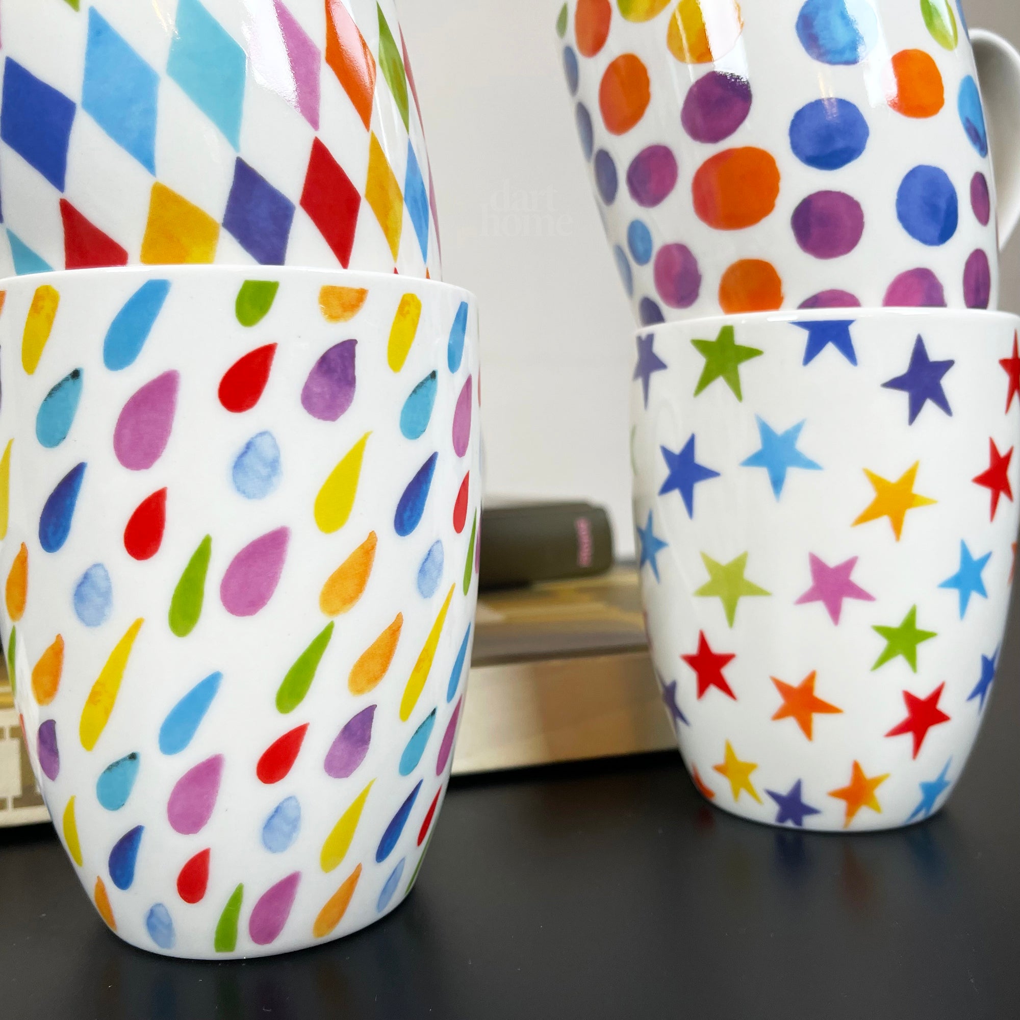 Ceramic Set Of 4 Bright Spark Mugs 350ml