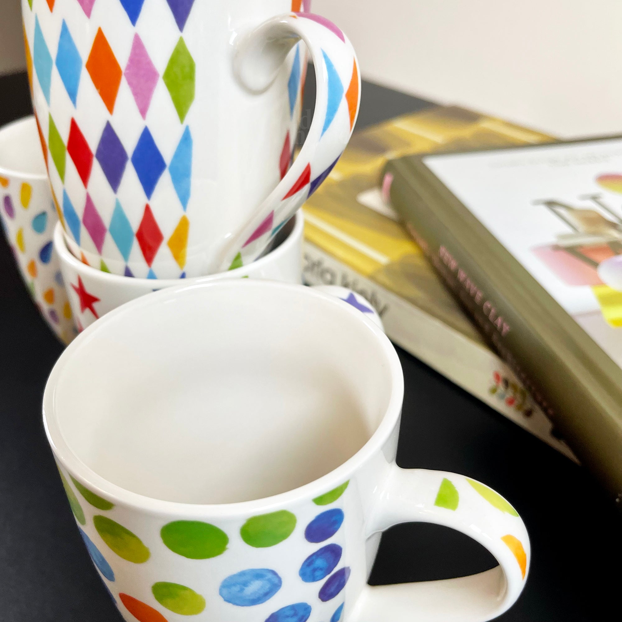 Ceramic Set Of 4 Bright Spark Mugs 350ml