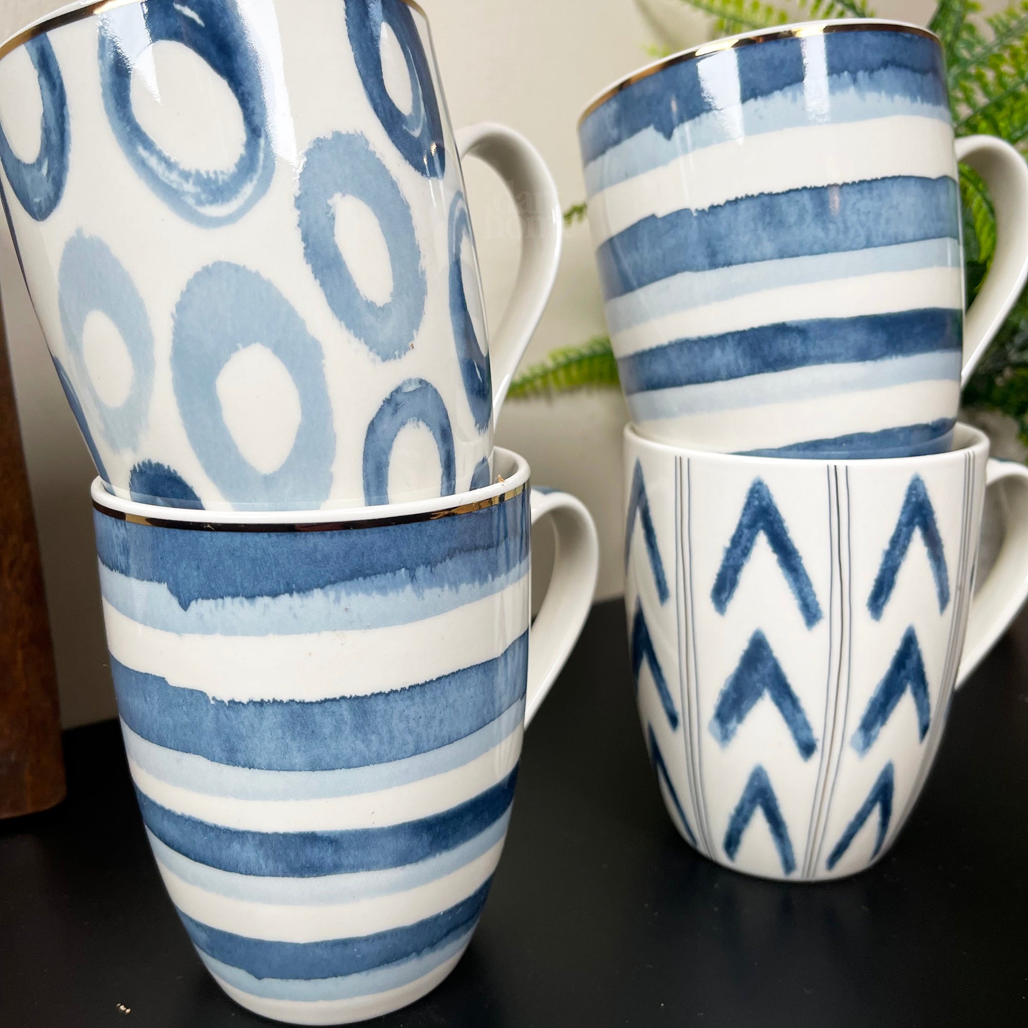 Set Of 4 Coral Blue Mugs 350ml