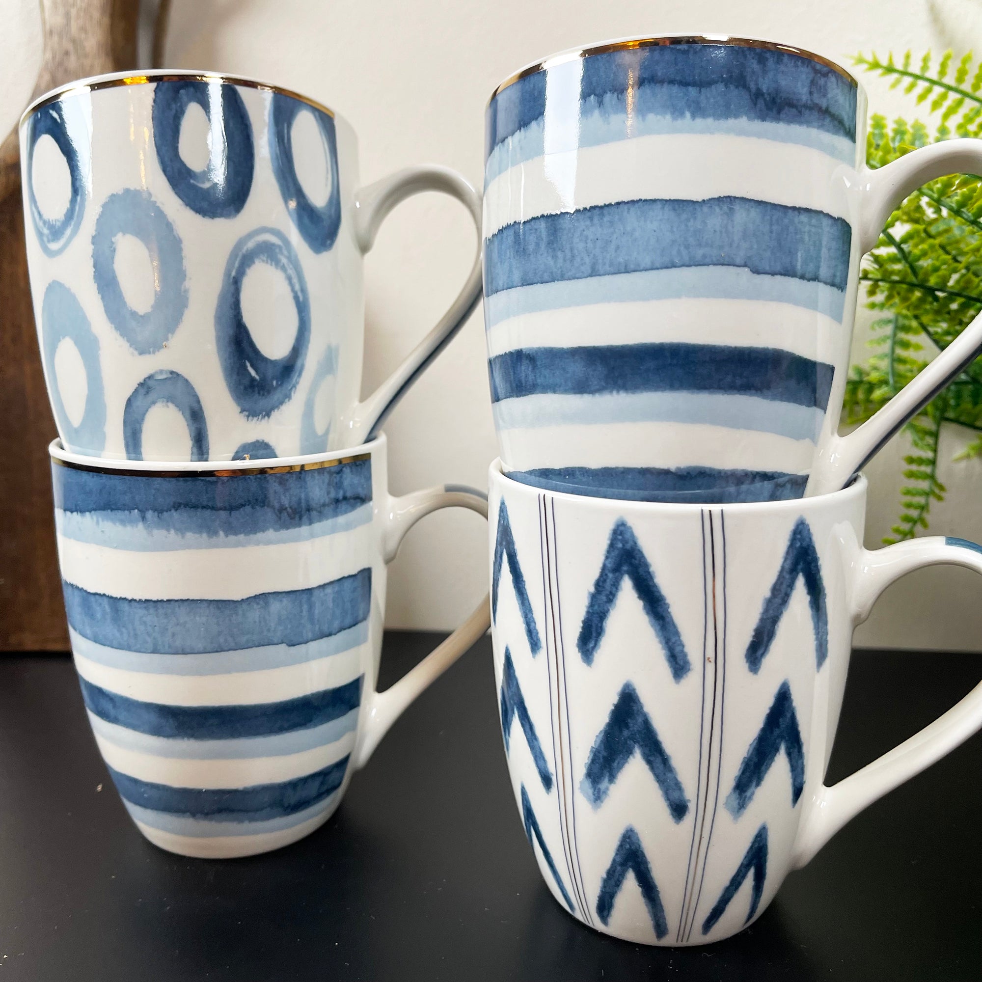 Set Of 4 Coral Blue Mugs 350ml