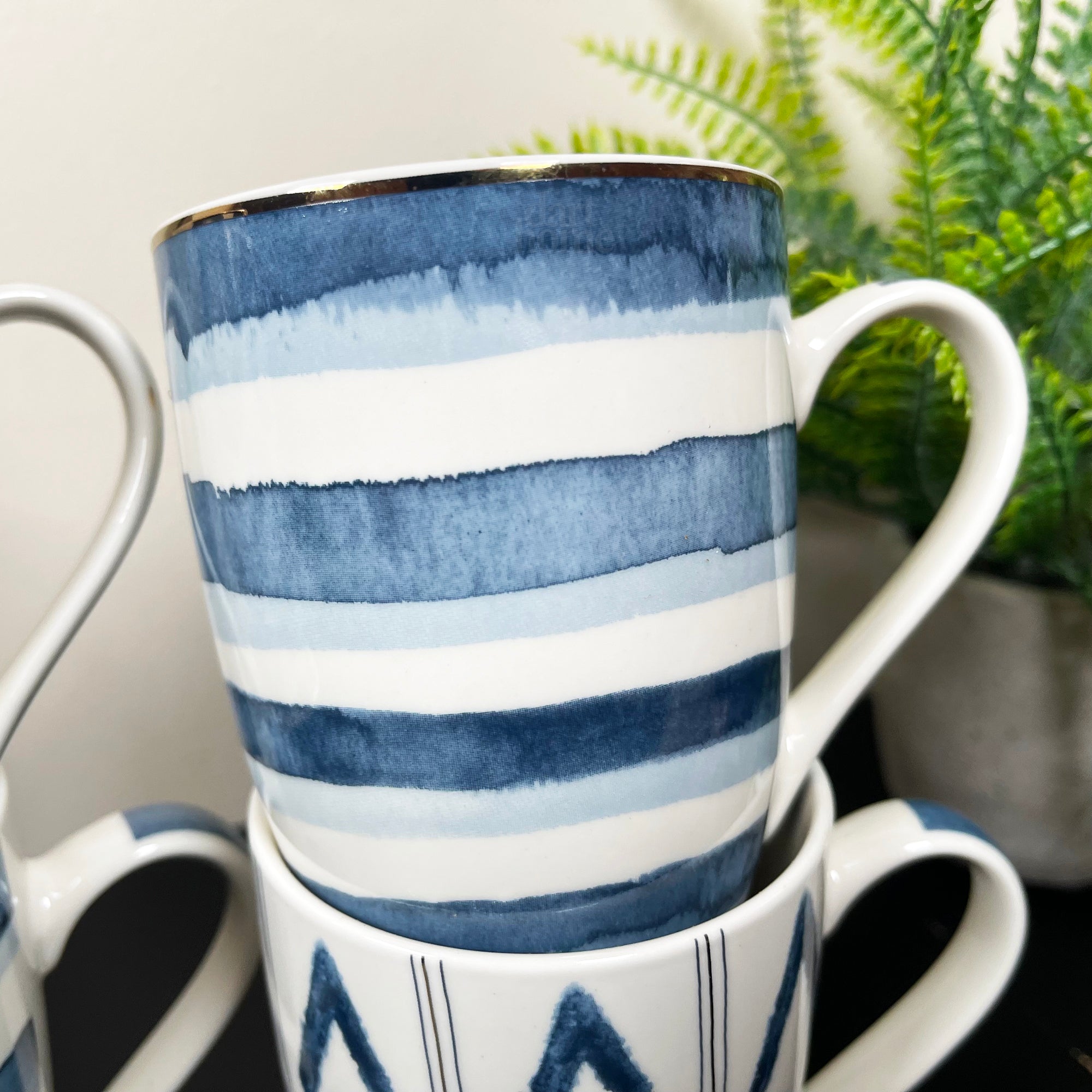 Set Of 4 Coral Blue Mugs 350ml