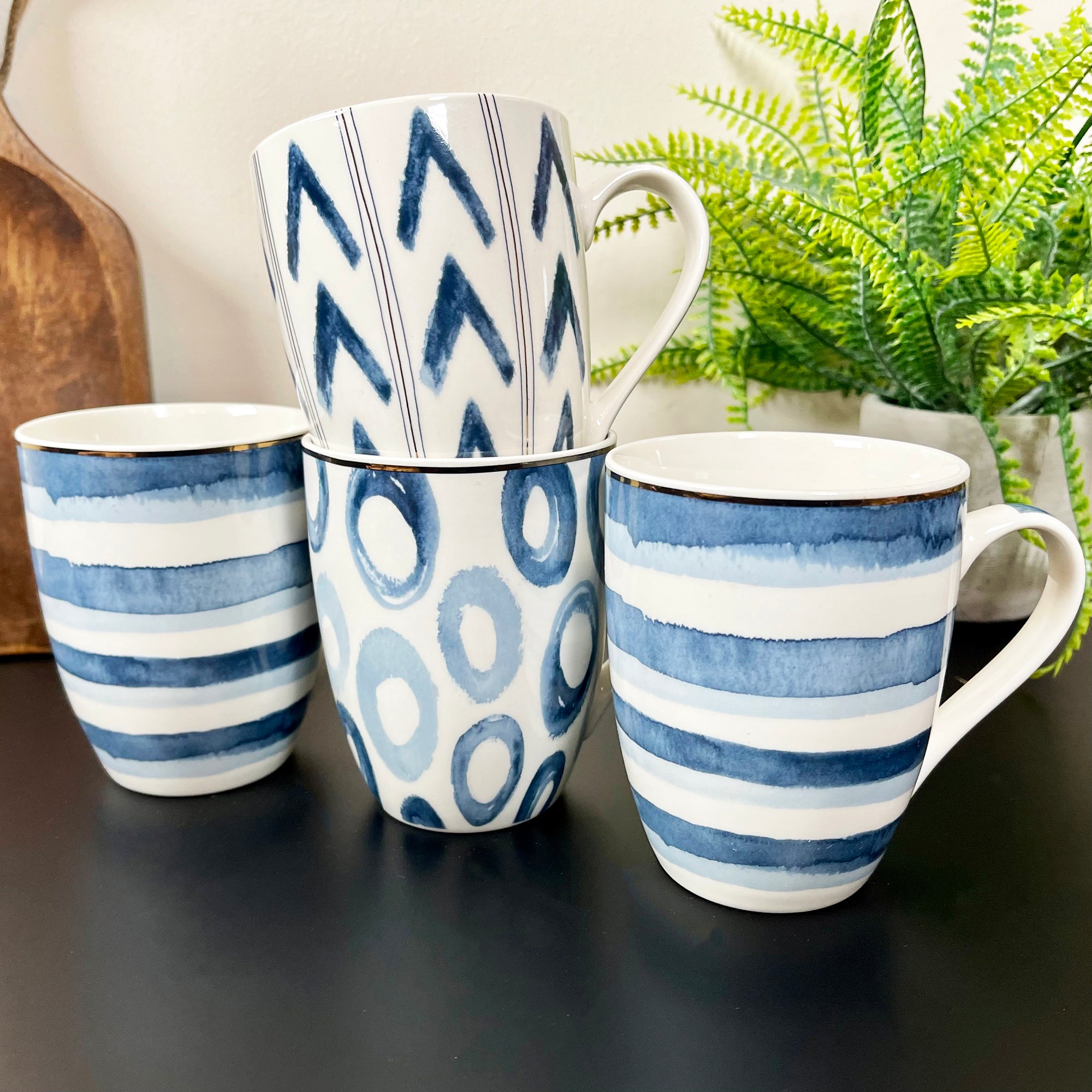 Set Of 4 Coral Blue Mugs 350ml