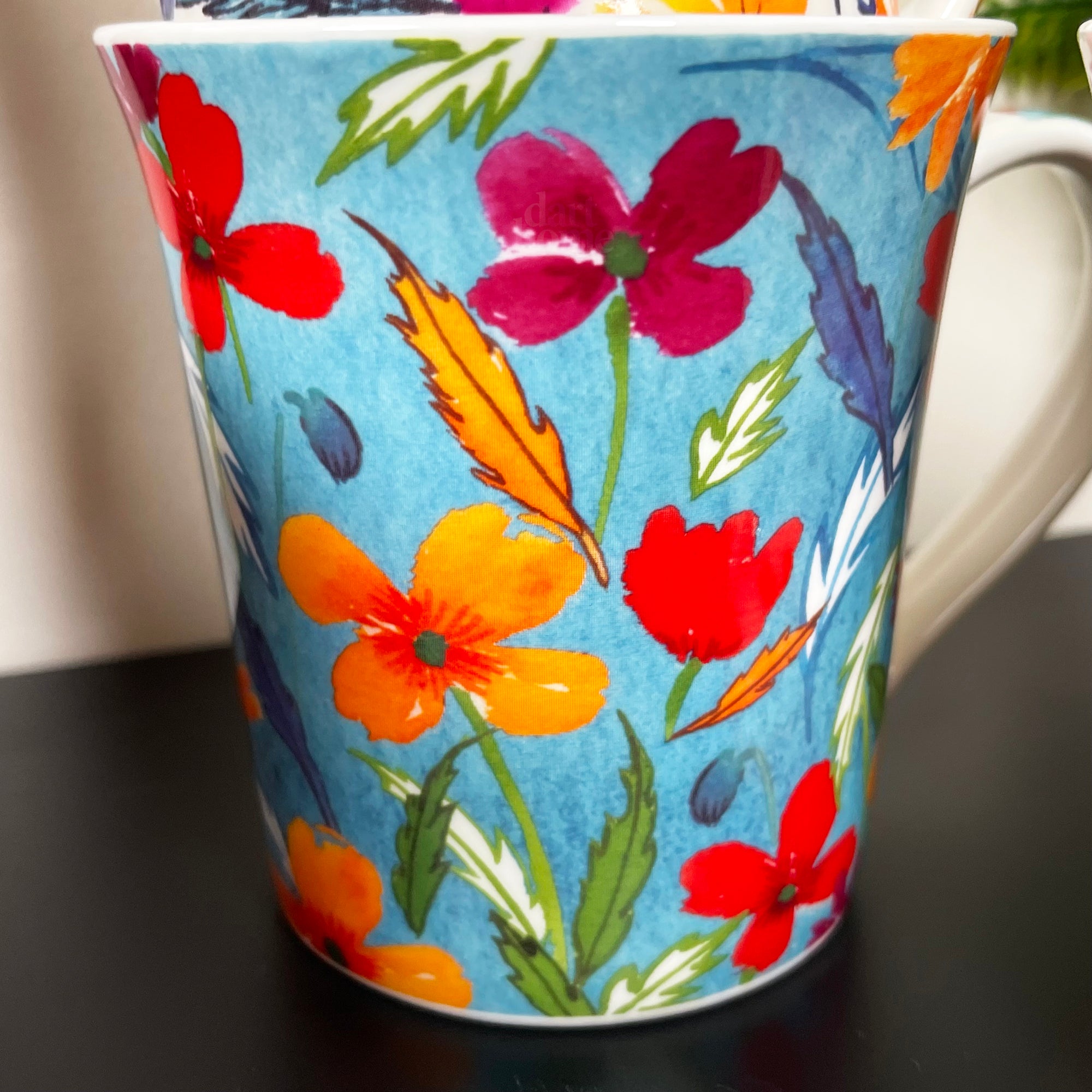 Set Of 4 Full Floral Bloom Mugs 380ml
