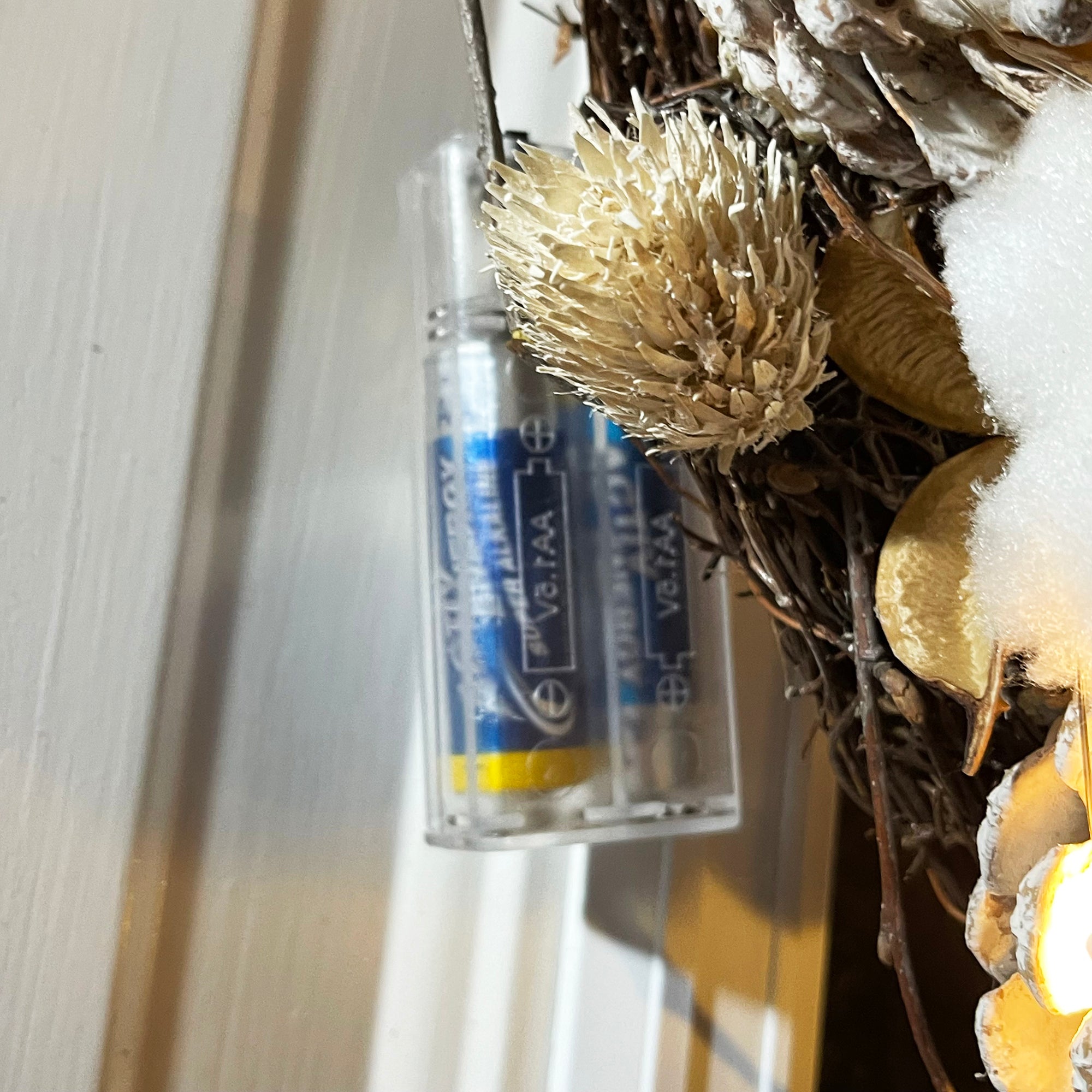 Dried Cotton & Pine Cone Light Up Christmas Wreath