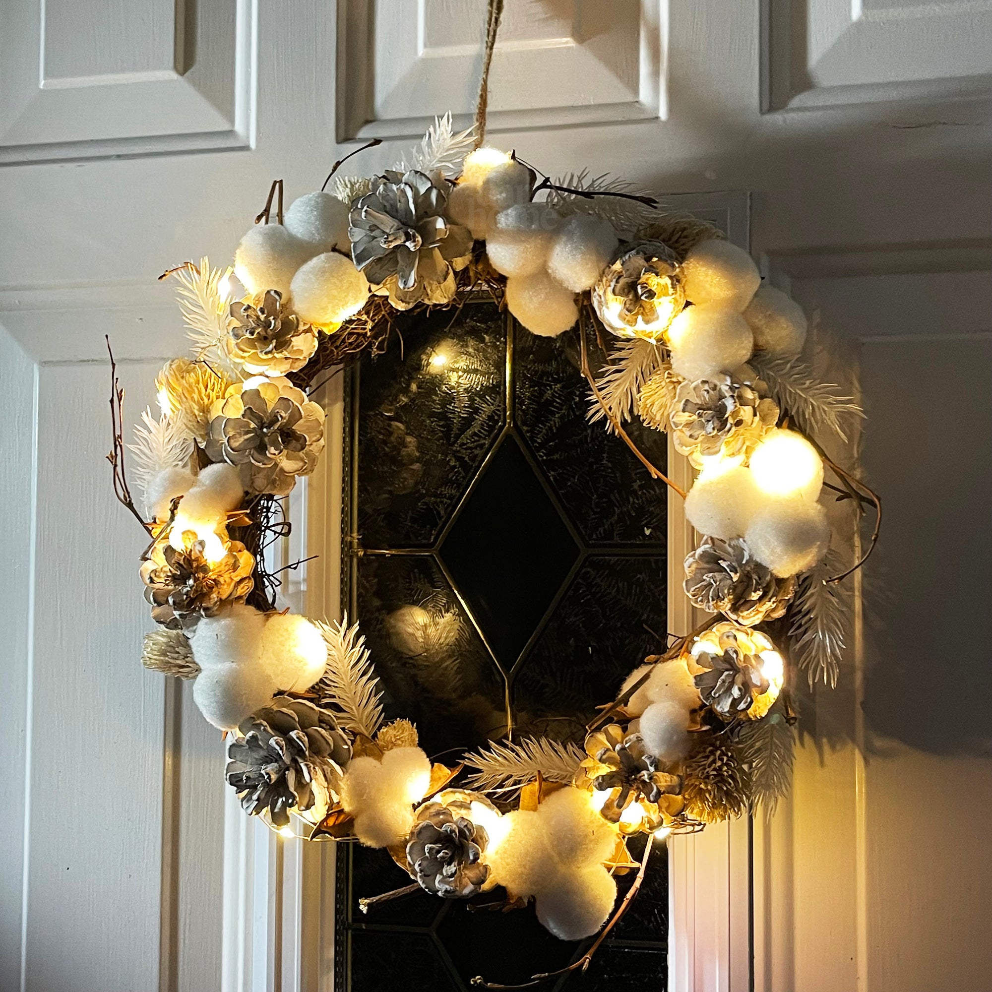 Dried Cotton & Pine Cone Light Up Christmas Wreath