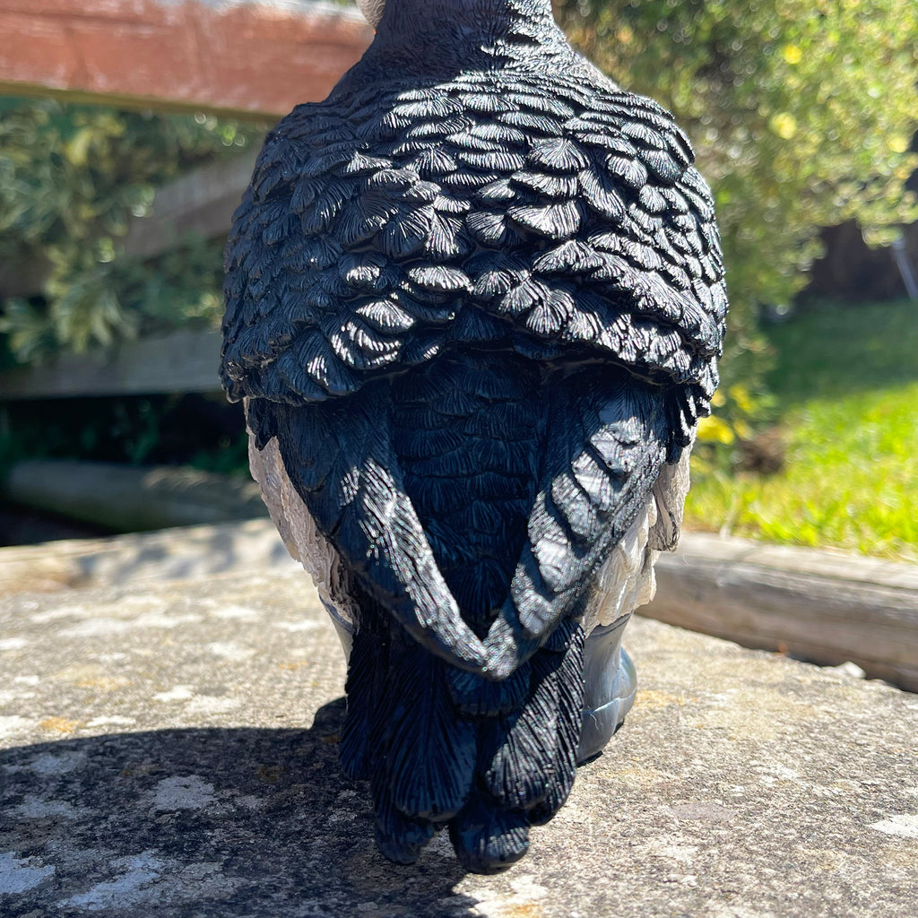 Papageientaucher in Stiefeln, Gartendekoration