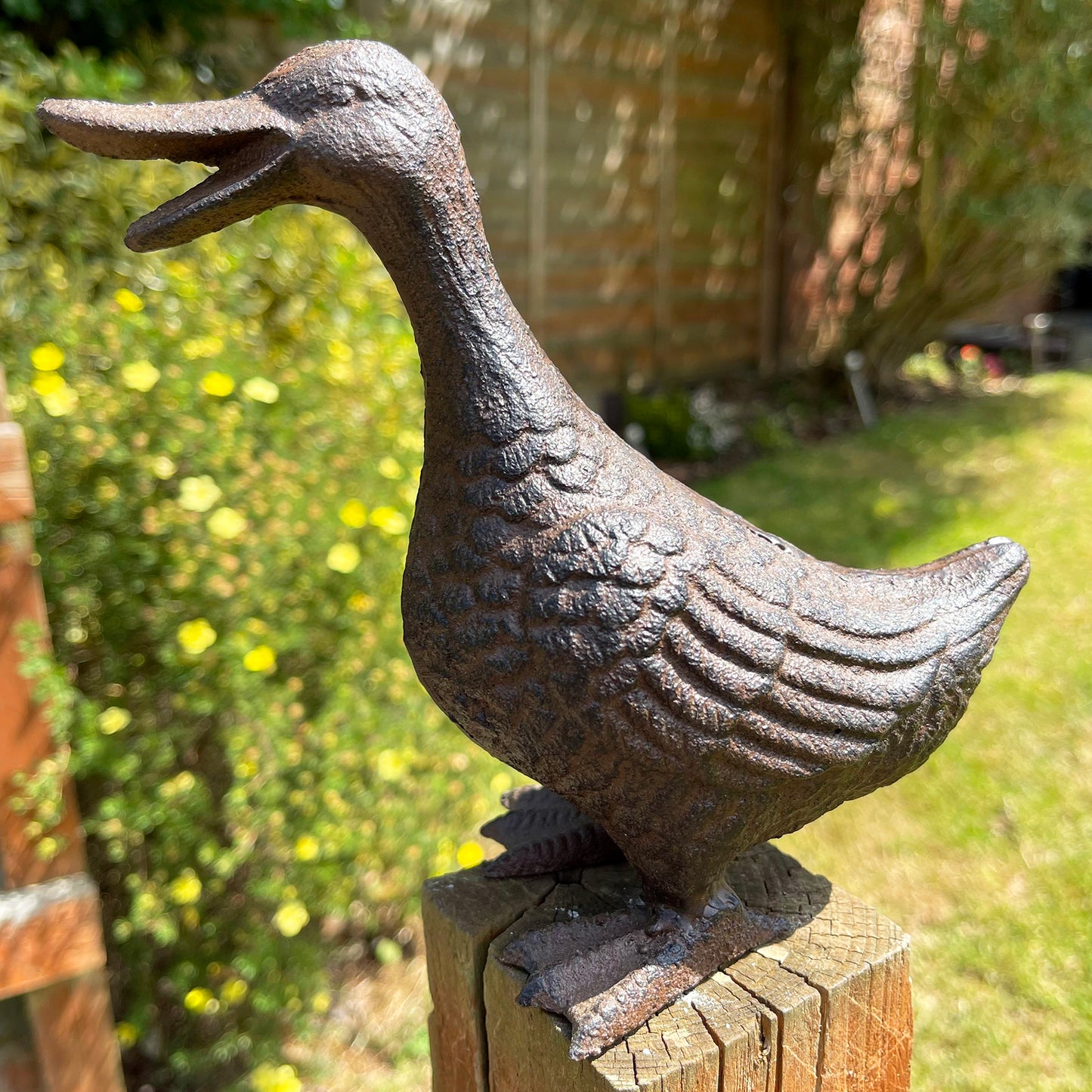 Cast Iron Happy Duck Ornament