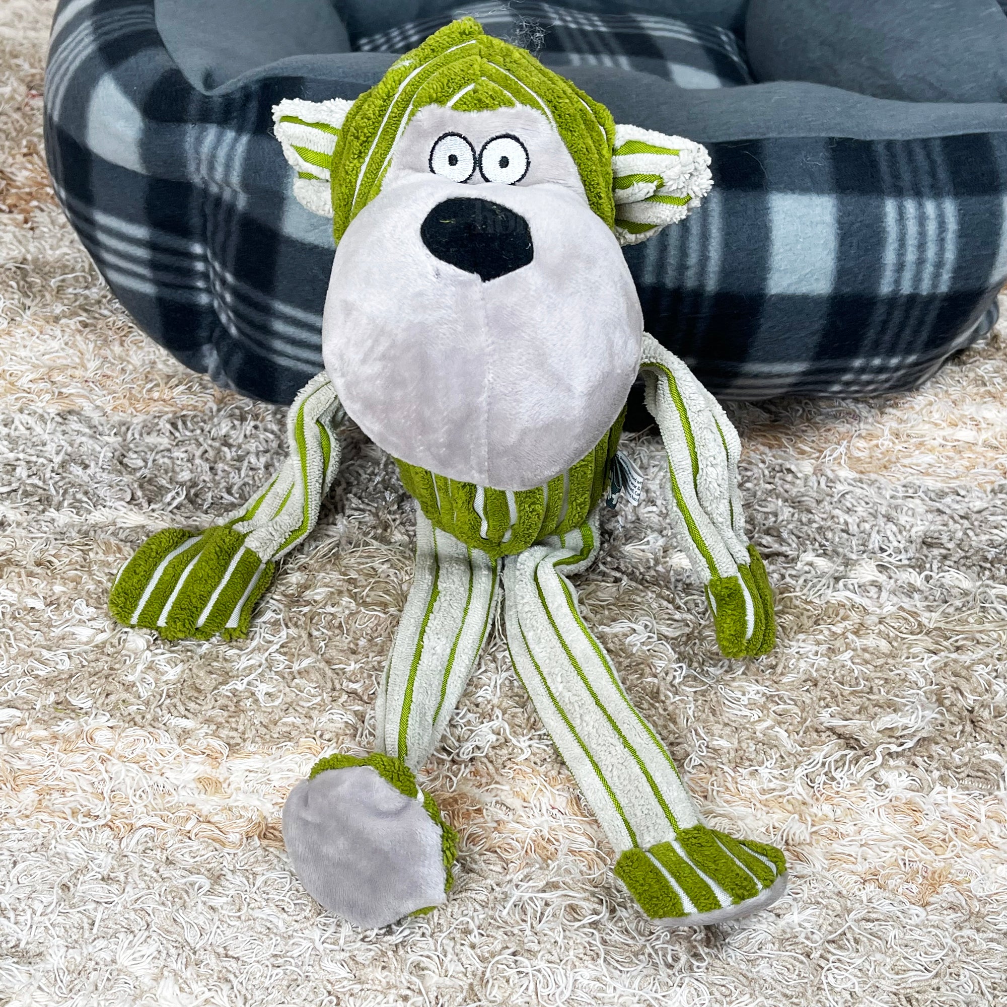 Chubby Chimp Quietschendes Hundespielzeug