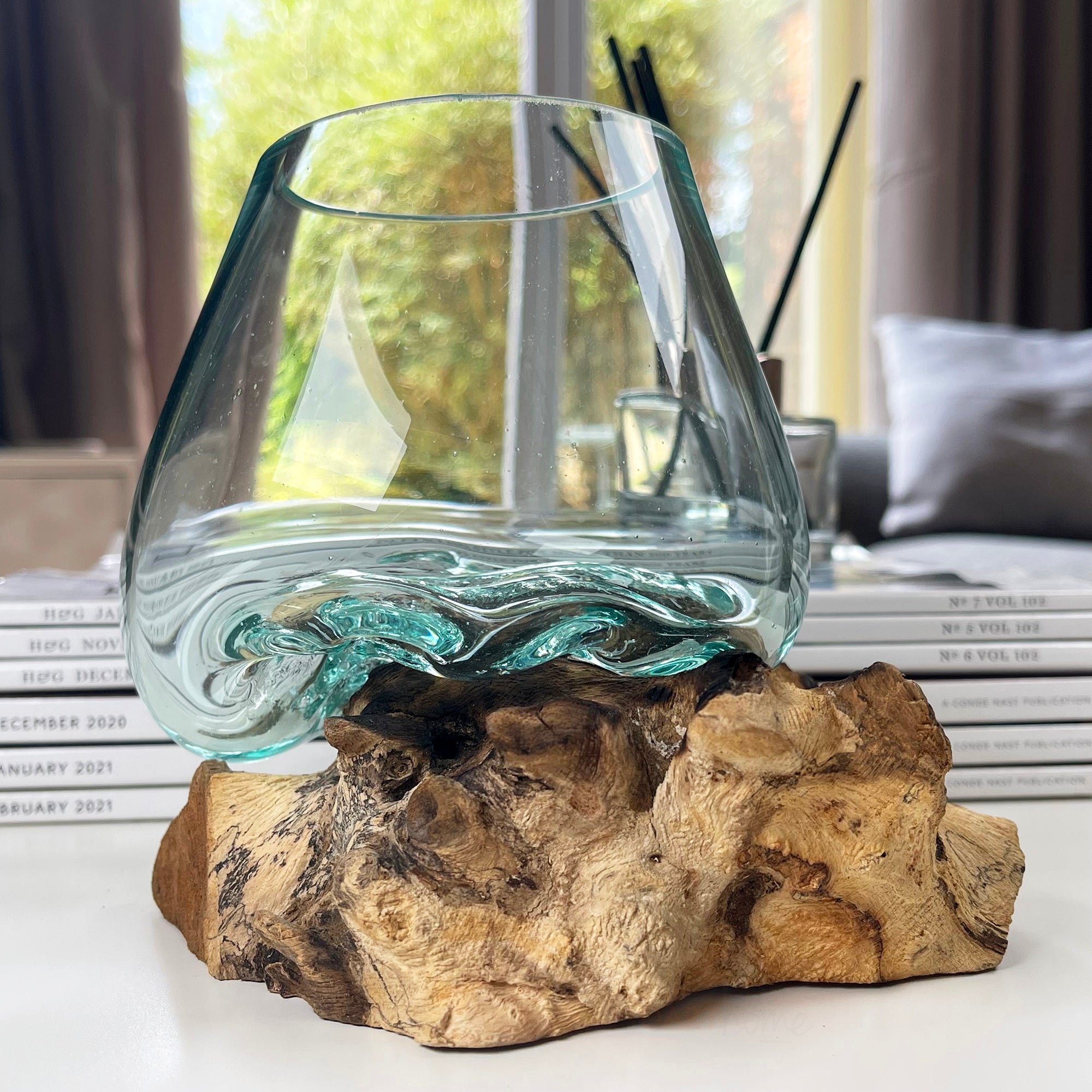 12cm Molten Glass Bowl With Teak Root Stand