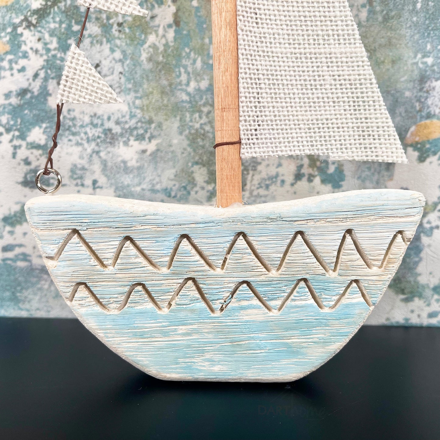 Yacht-Ornament aus Holz