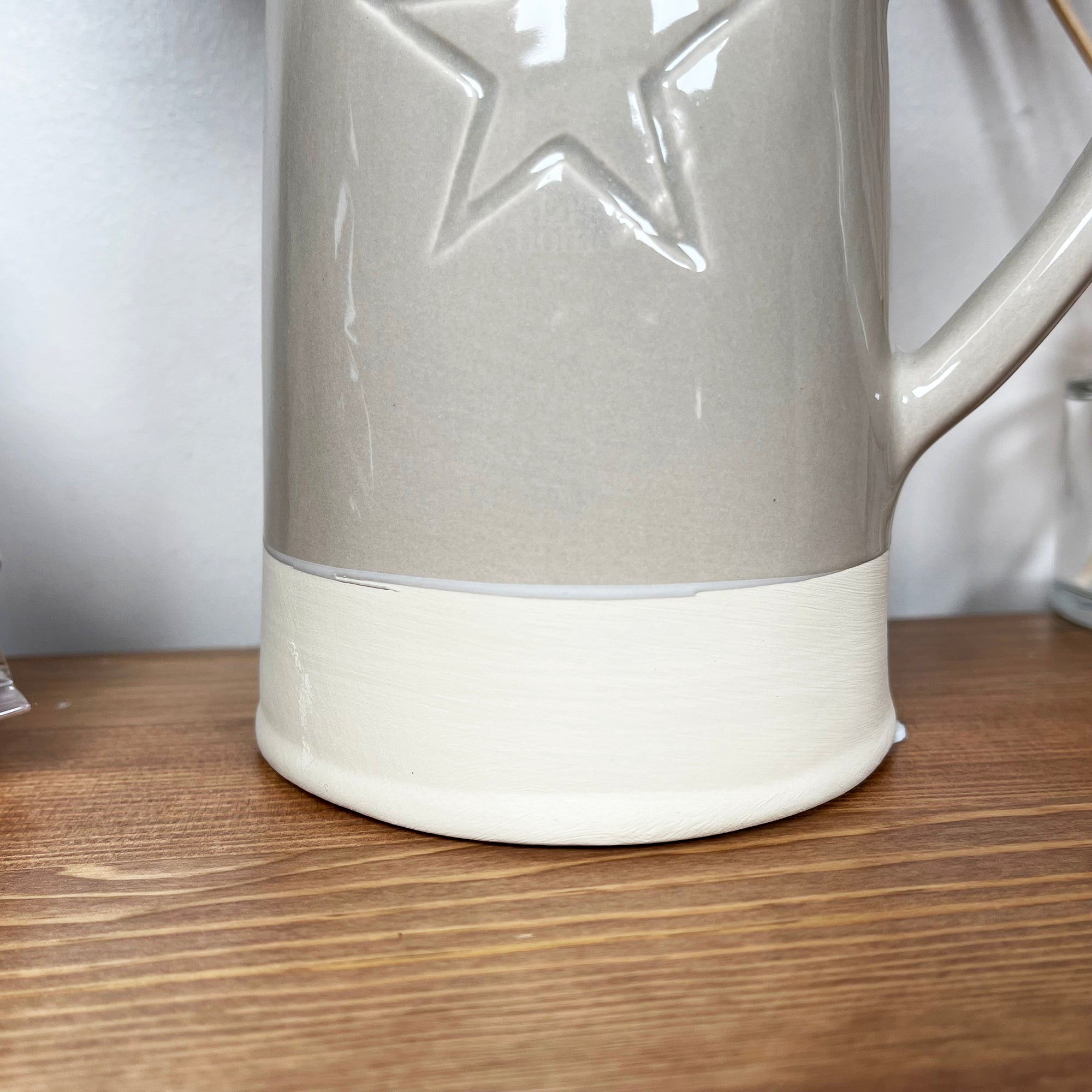 Two Tone Embossed Star Jug Vase