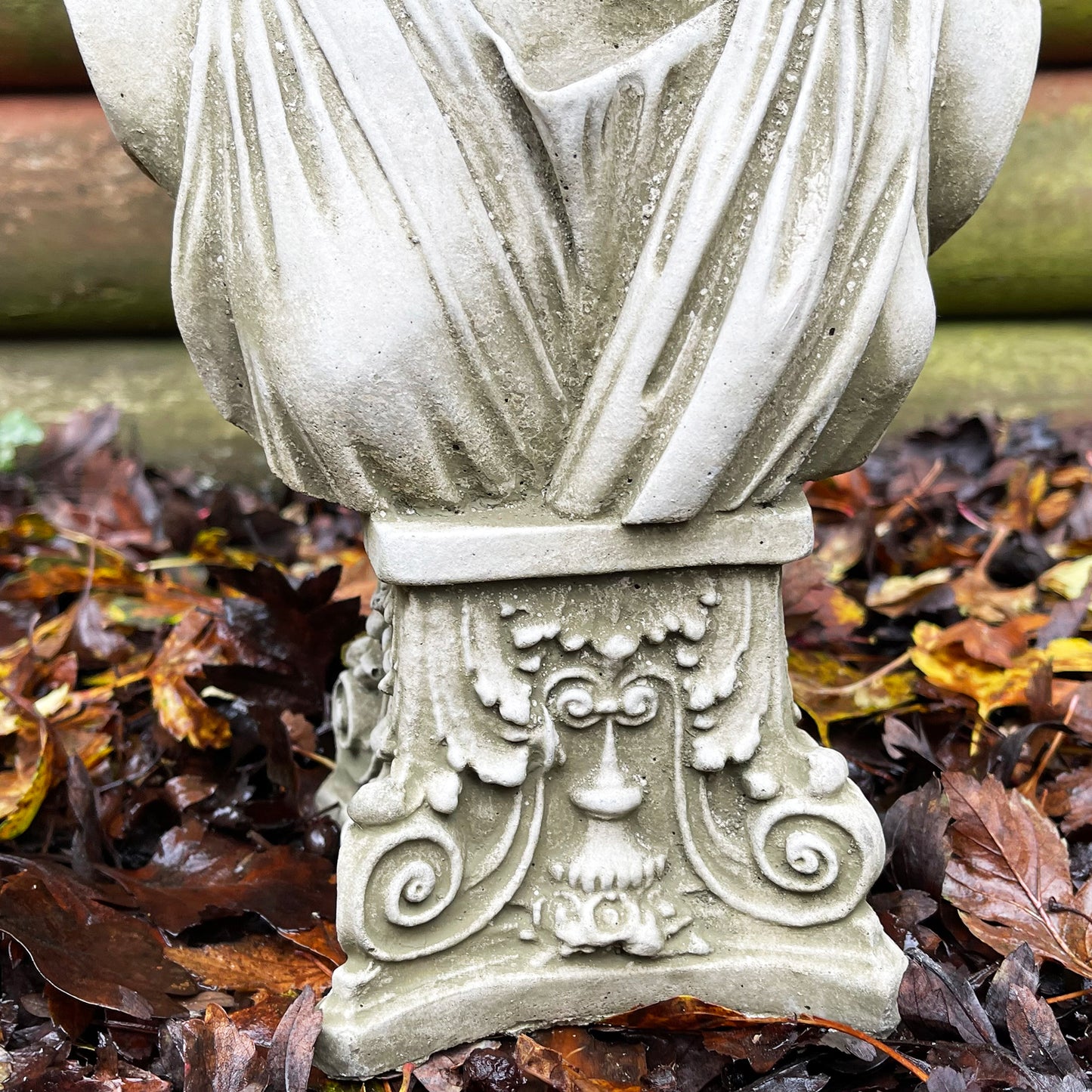 Athena-Büste aus Stein, Gartenstatue