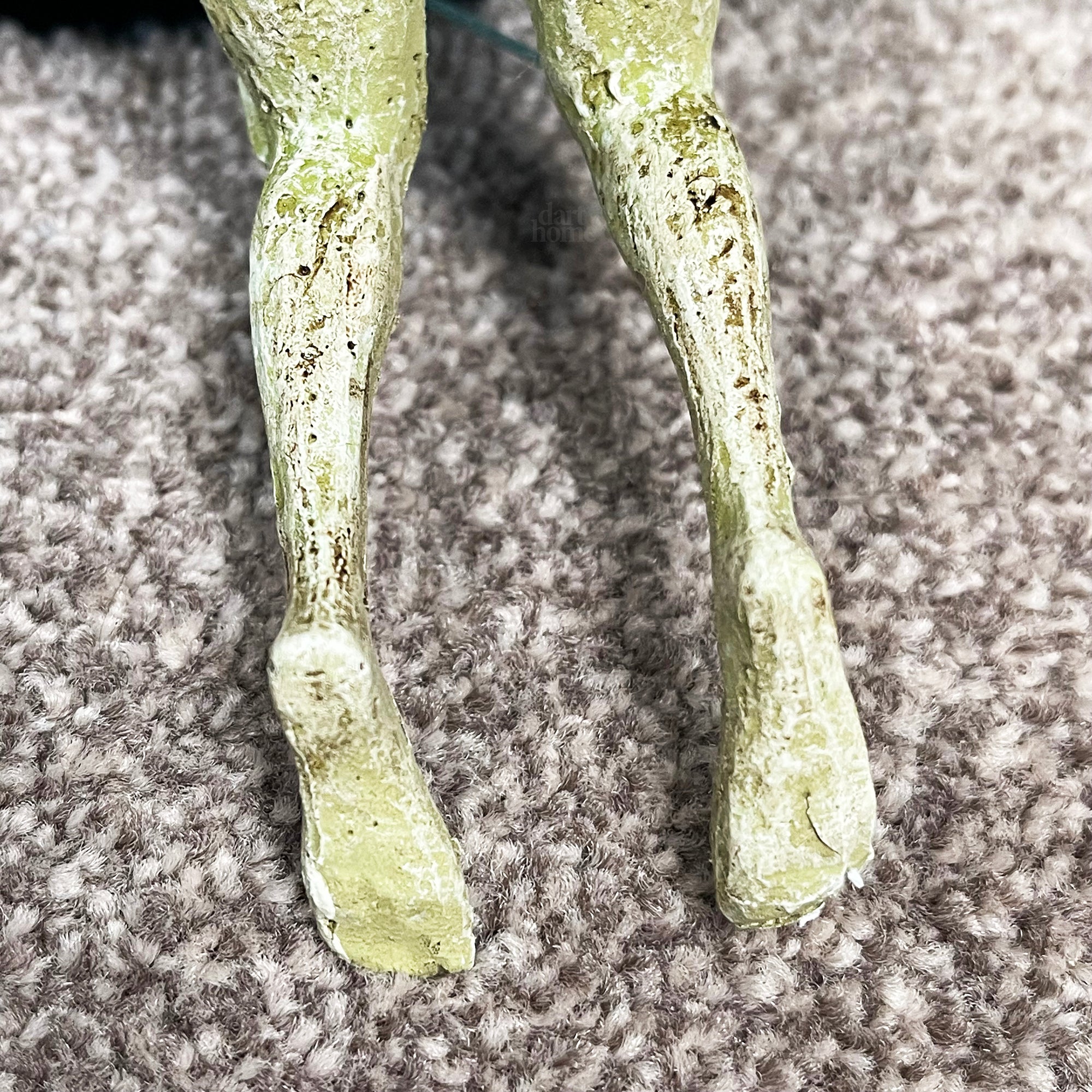 Set Of 2 Alien Shelf Sitter Decorations