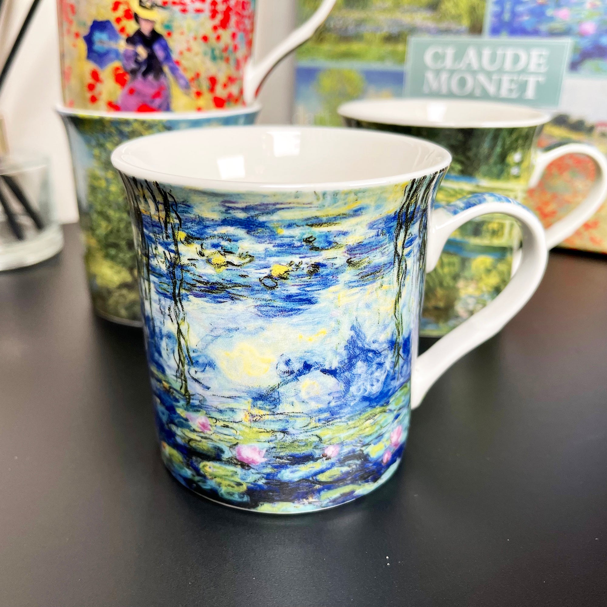 Set Of 4 Fine China Claude Monet Mugs