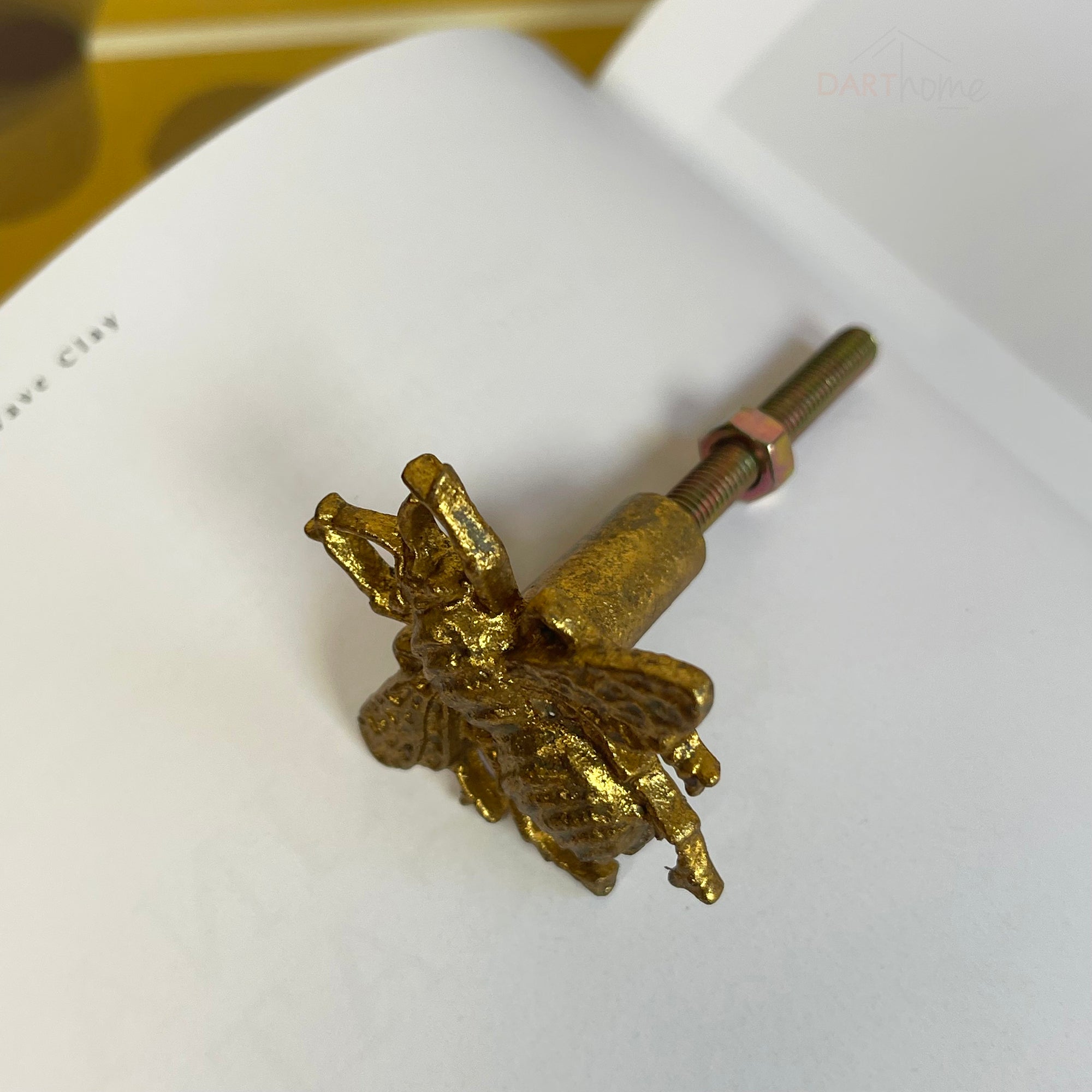 Pack Of 4 Antique Gold Bee Door Knobs