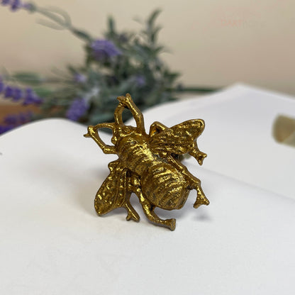 Pack Of 4 Antique Gold Bee Door Knobs