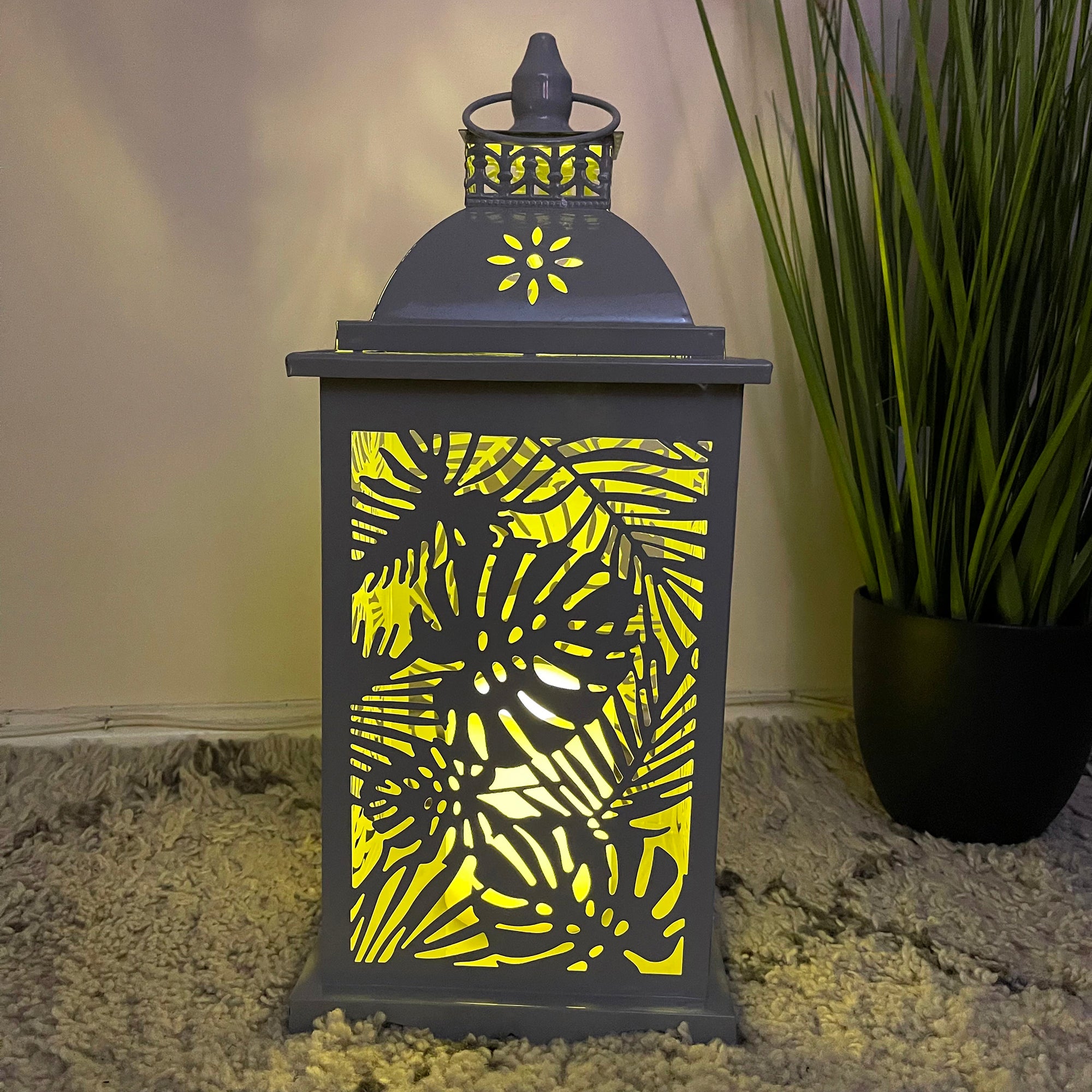 Set Of 2 LED Leaf Hurricane Lanterns